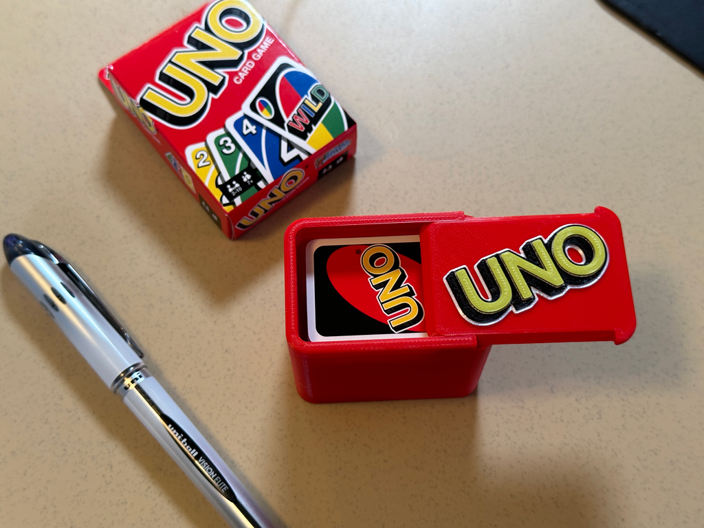 Uno Worlds Smallest Card Box