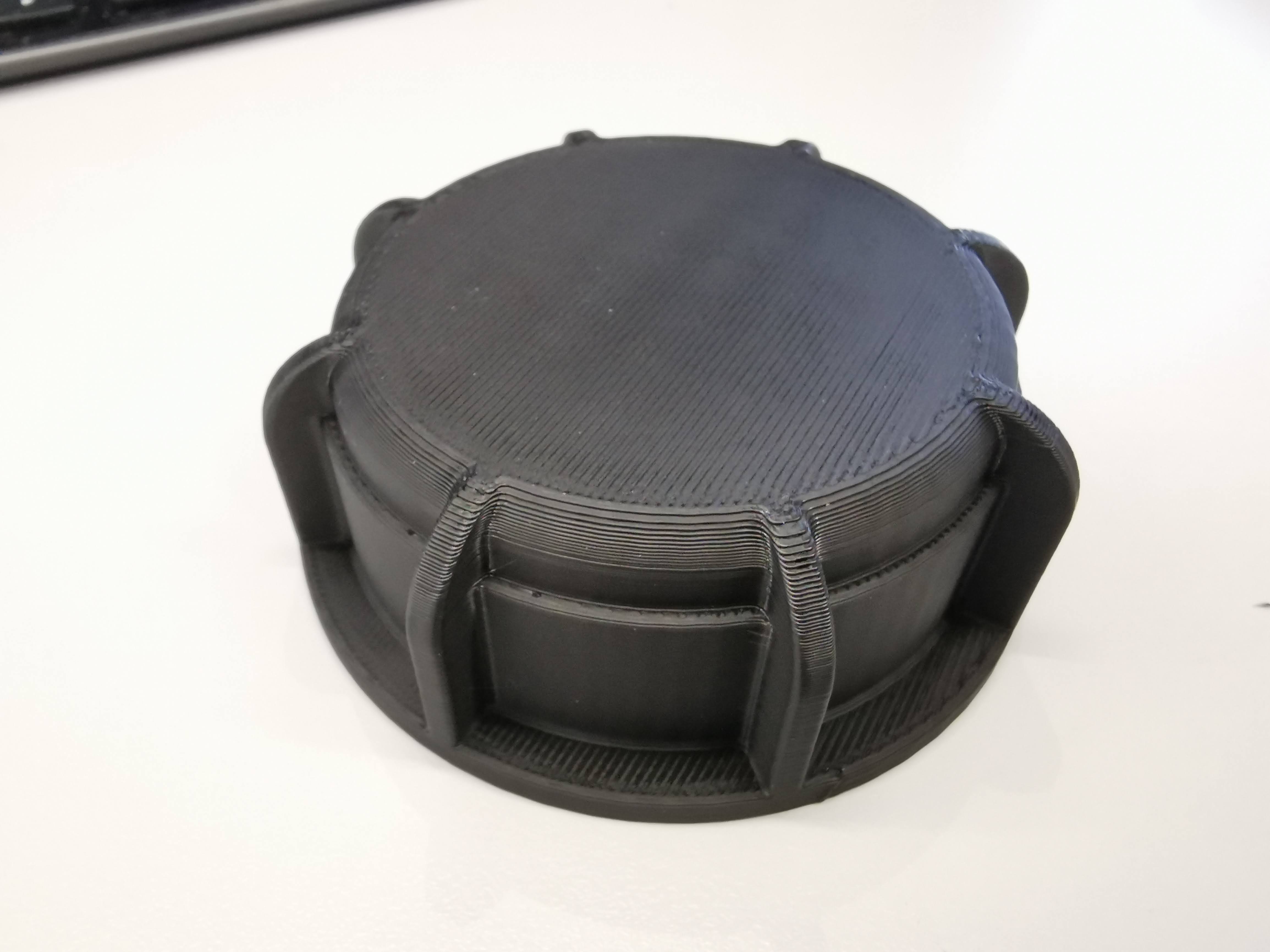 Cap for IBC tote tank