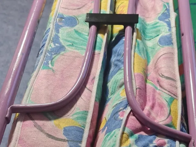 Folding-bed Clip