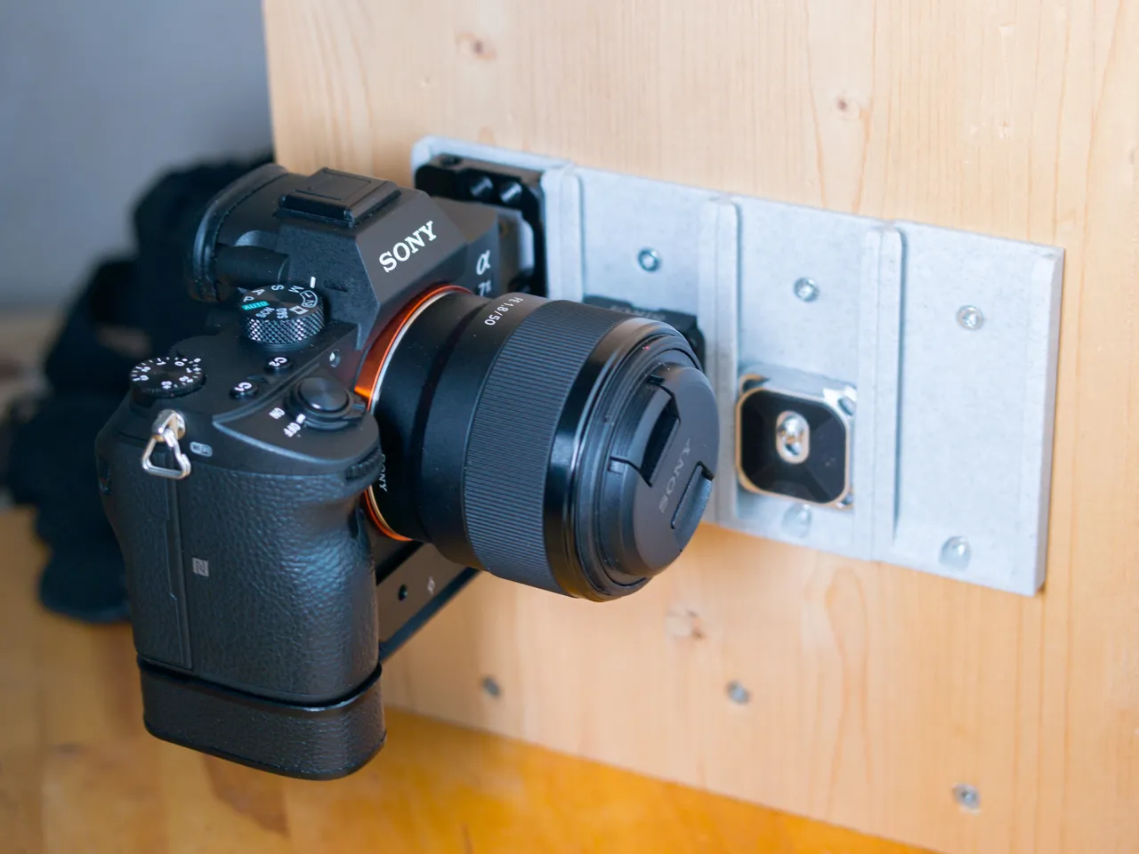 Arca-Swiss Wall Mount 4 Cameras, Plates or other accesories. by