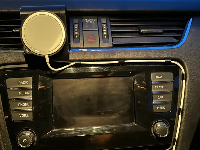 Car mount for magsafe