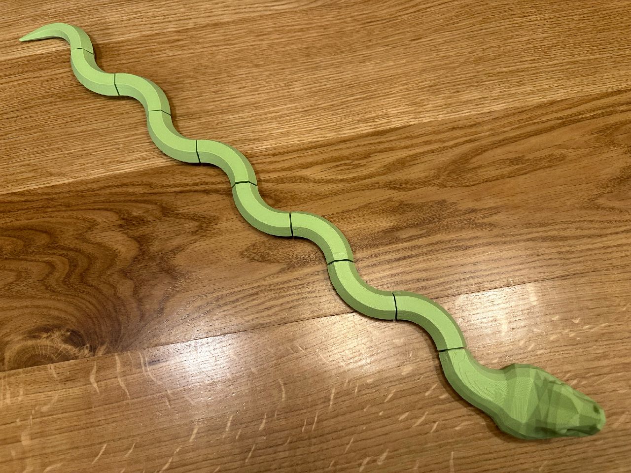 Eklemli yılan (Sadece Plastik Aparattır!!!)