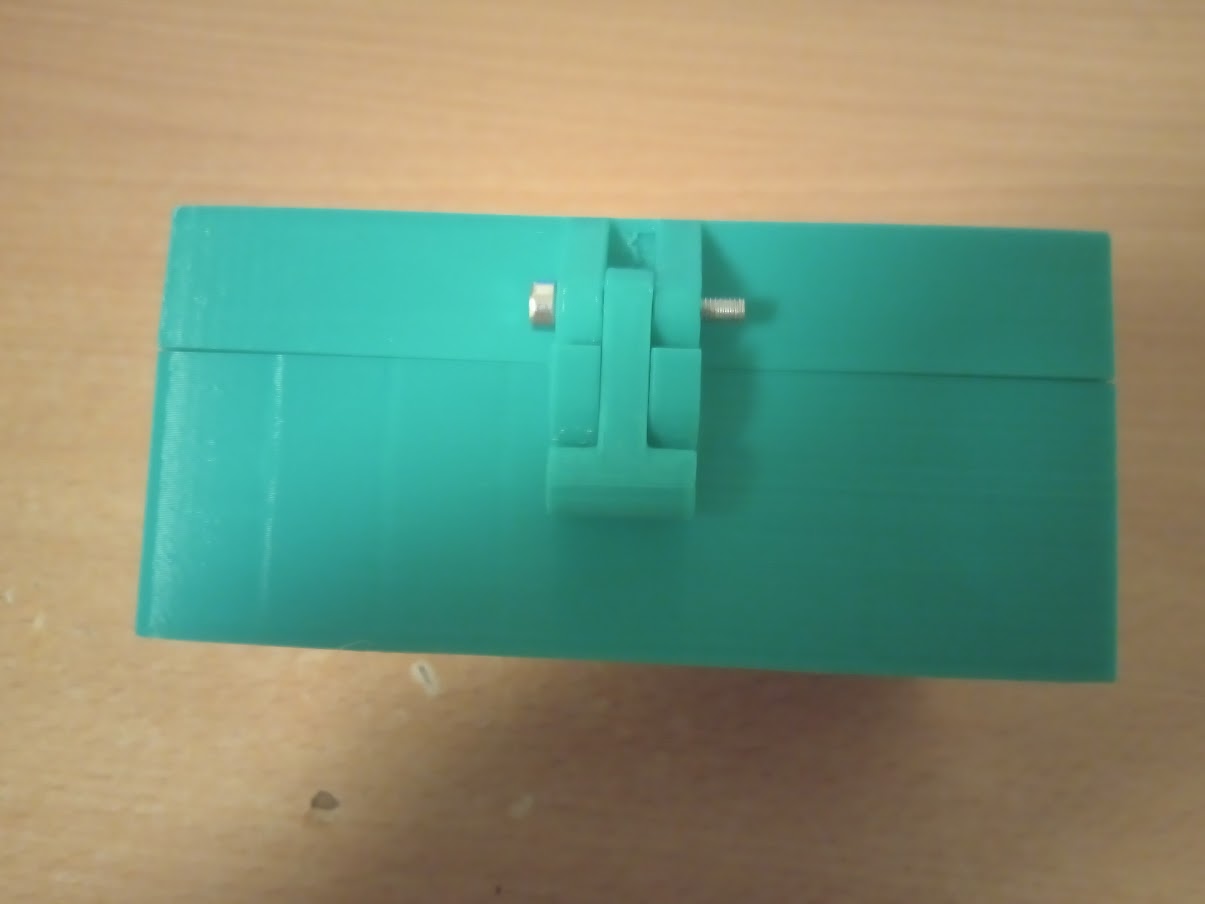 box for AAA batteries (krabička pro AAA baterie)