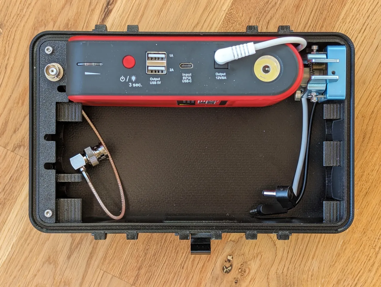 ICOM IC-705  本体 + 付属品一式+おまけ 人気モデル・アイコム・IC-705！おまけ付き！ Amazon