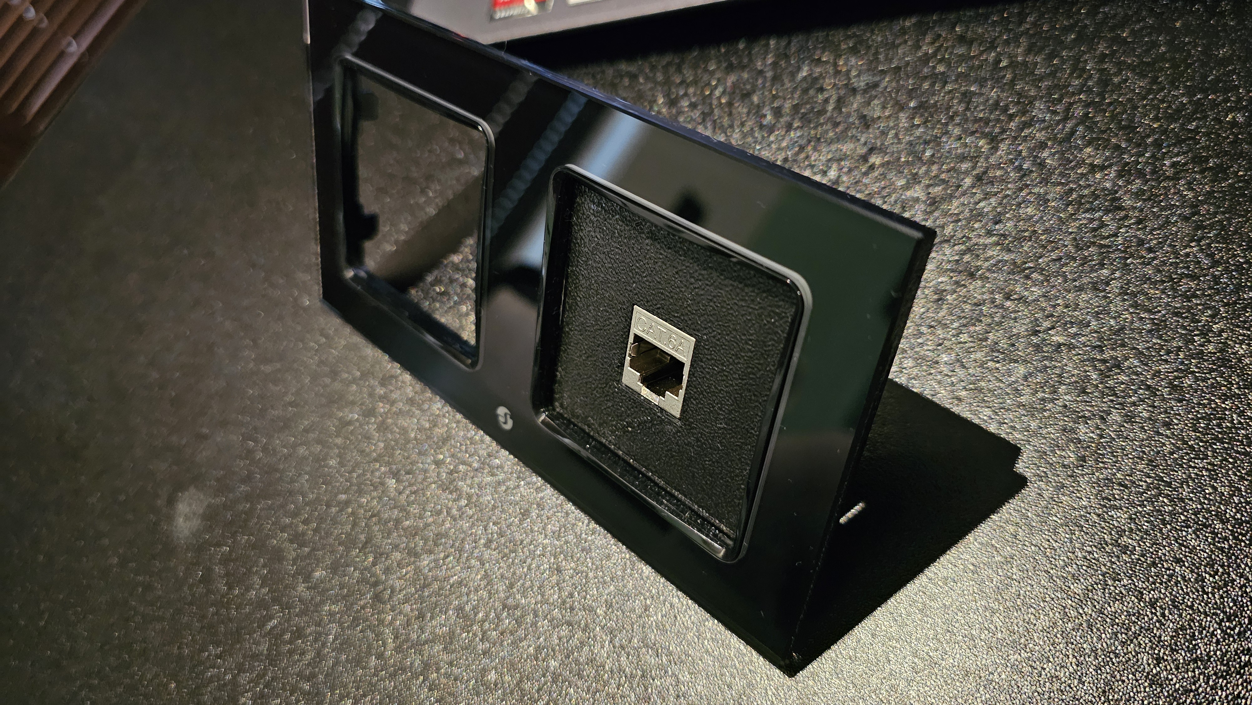 Keystone wall plate for Shelly wall socket frame