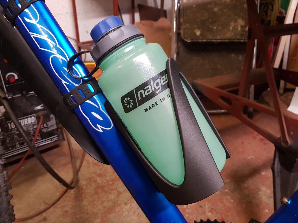 Nalgene 32oz Water Bottle Bike Holder