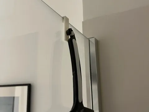 shower hook / Haken für Dusche