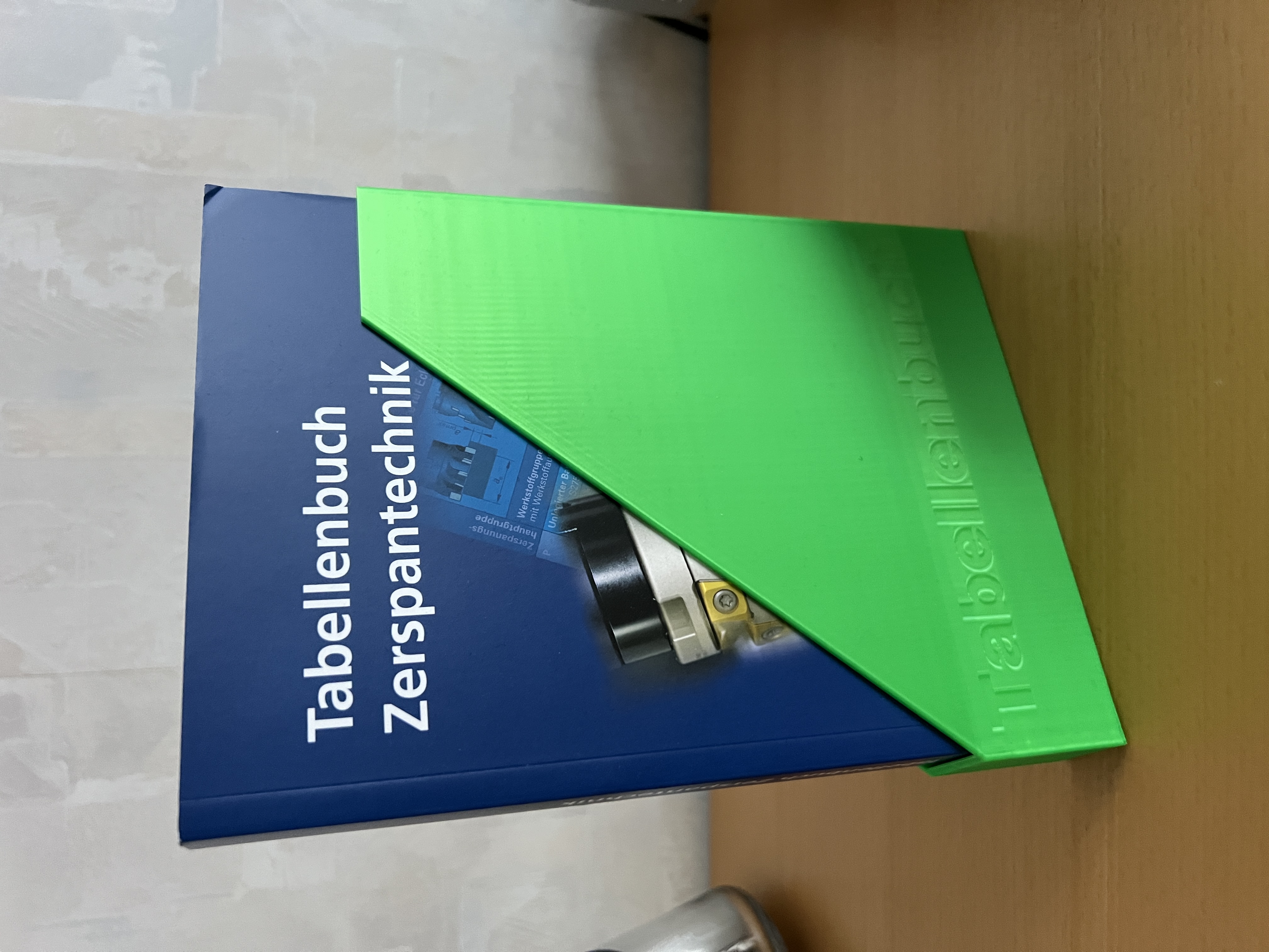 Tabellenbuch Zerspanung Ständer/ Rucksackschutz