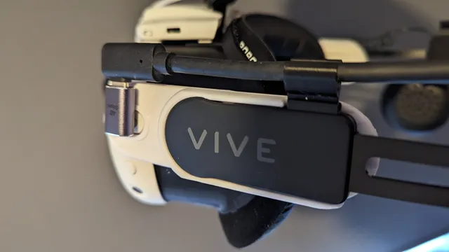 Vive Deluxe Audio Strap Link Cable Clip