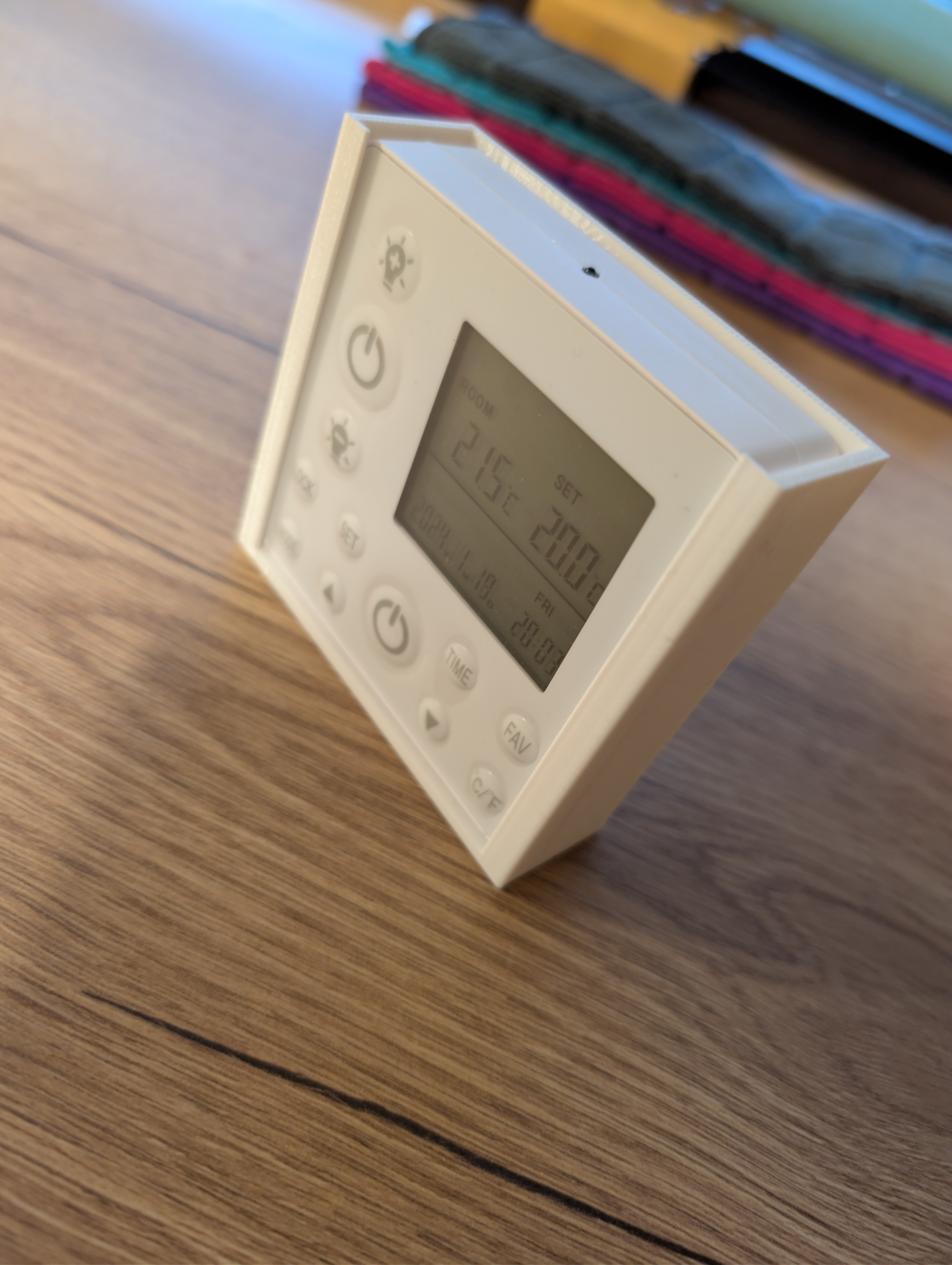 Simple Remote Holder for Infrared heating panels (Heidenfeld HP500)