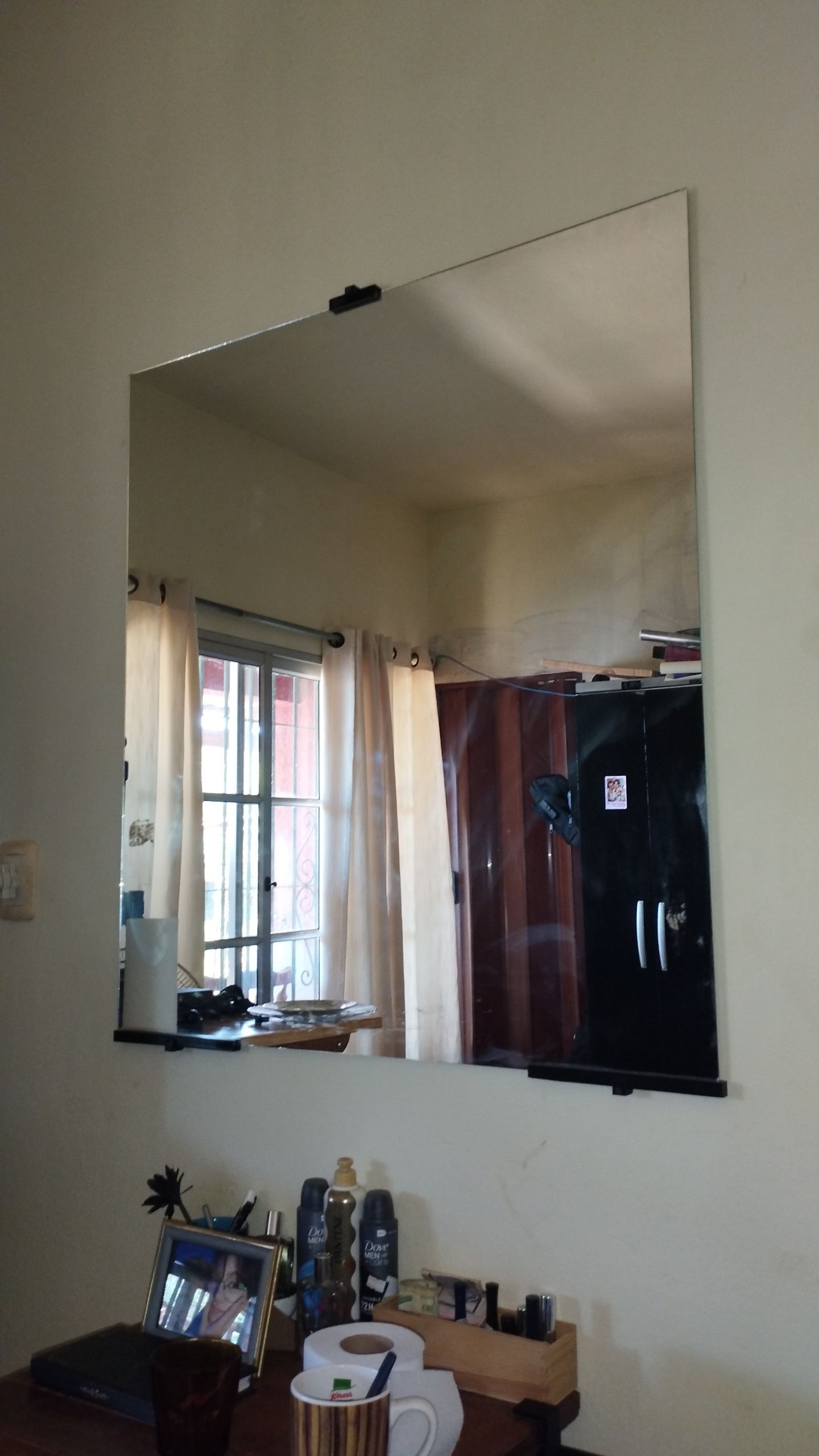 Mirror supports