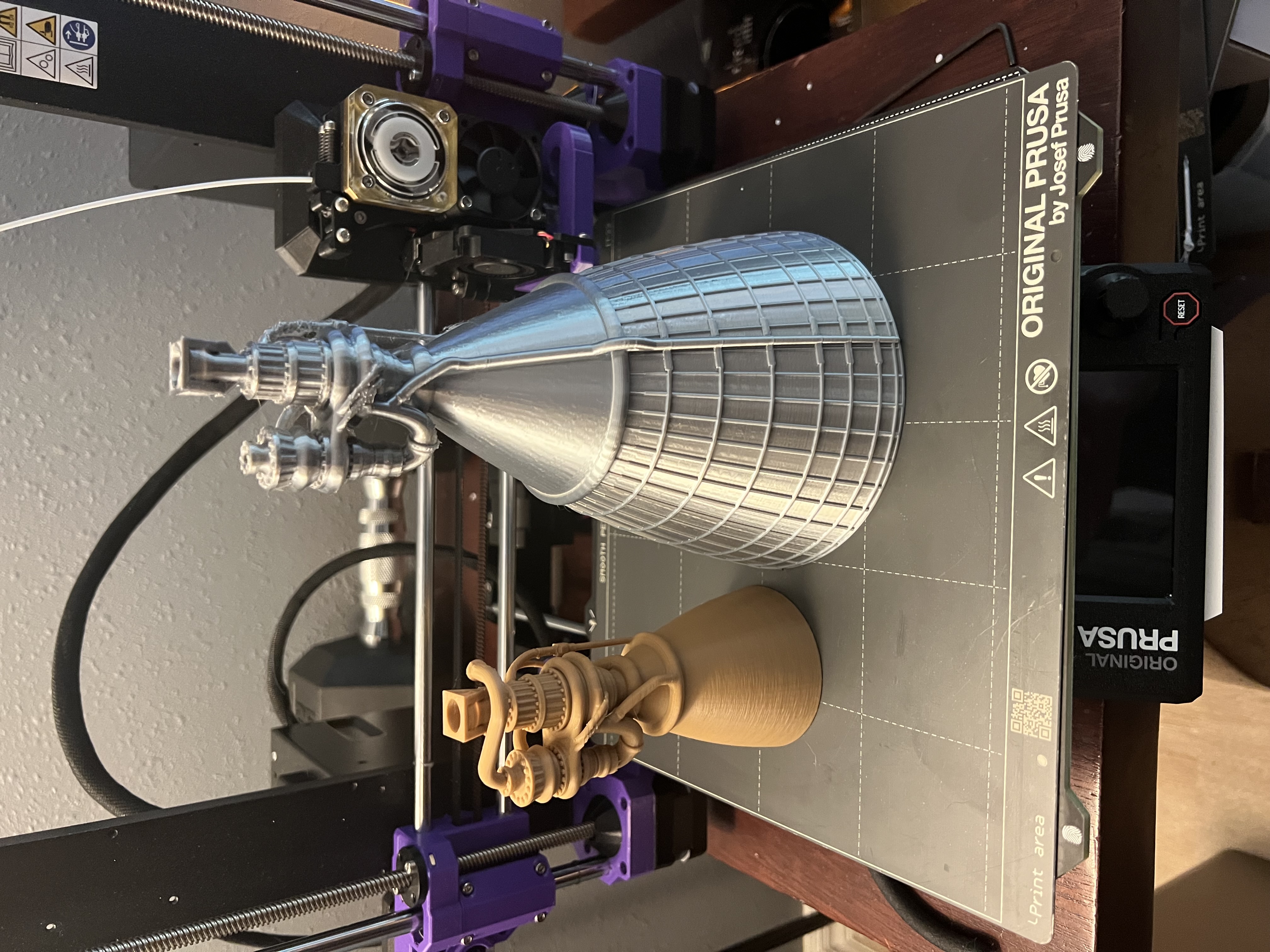 Miniatura 2 do modelo 3D SpaceX Raptor Engine Vacuum