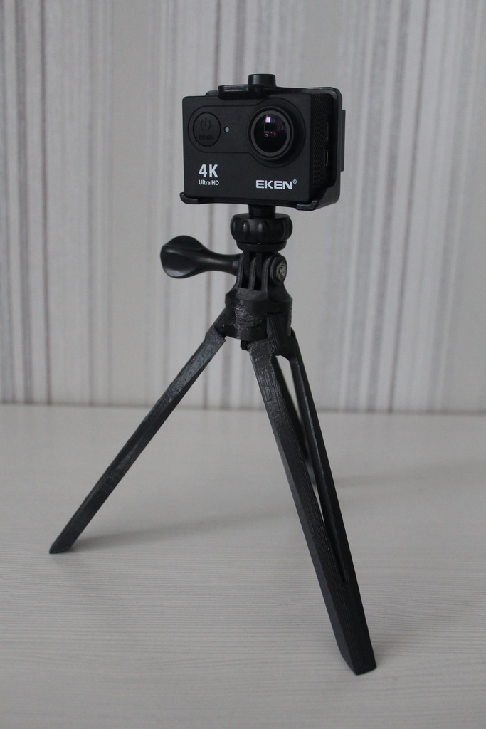 Camera tripod