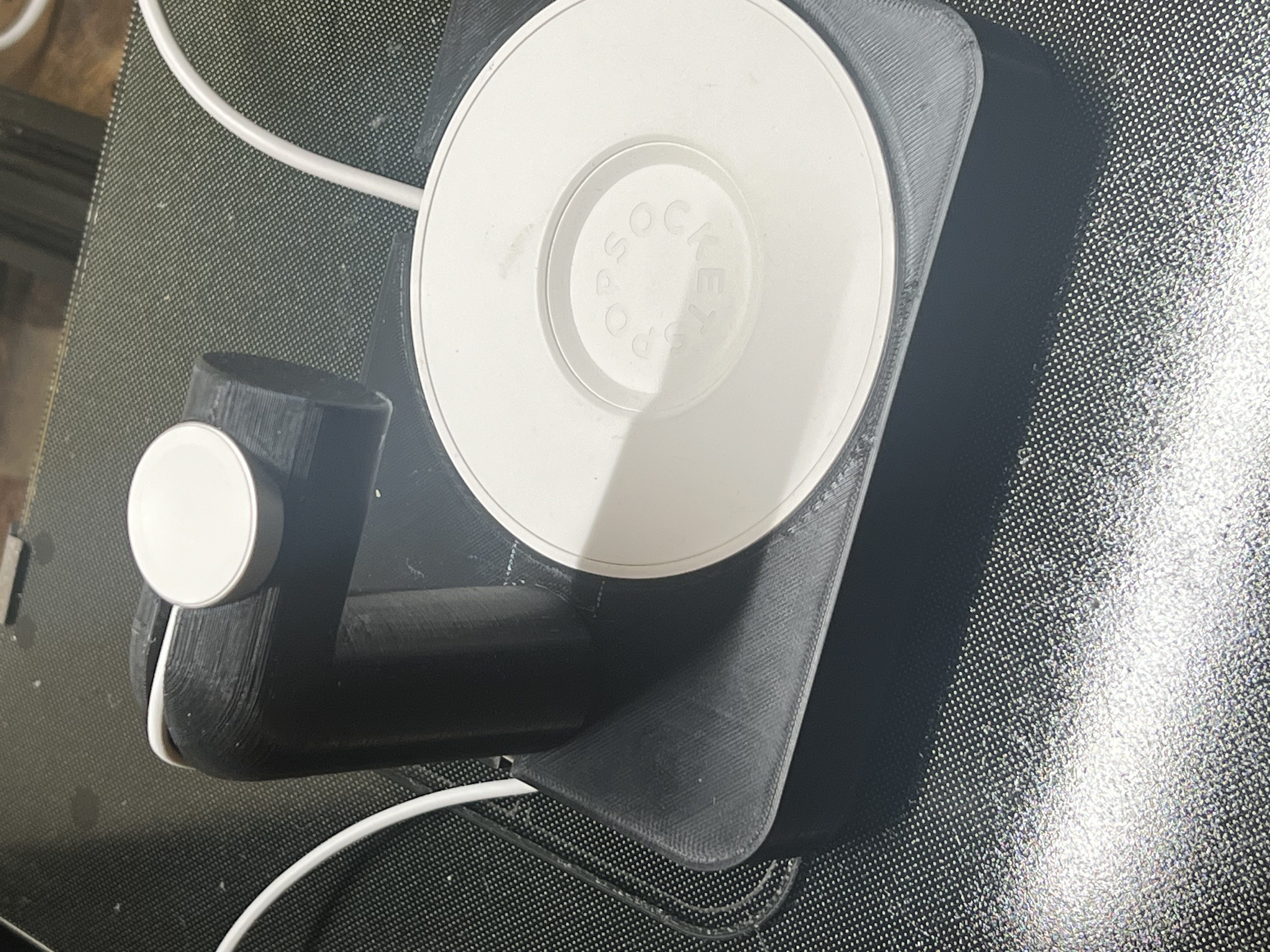 I watch & popsocket charger stand