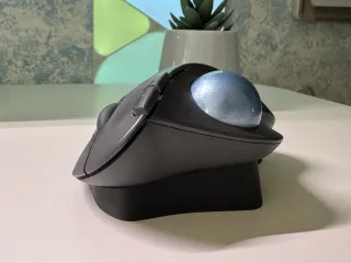 Logitech M575 ergonomic base by marco_t | Download free STL model ...
