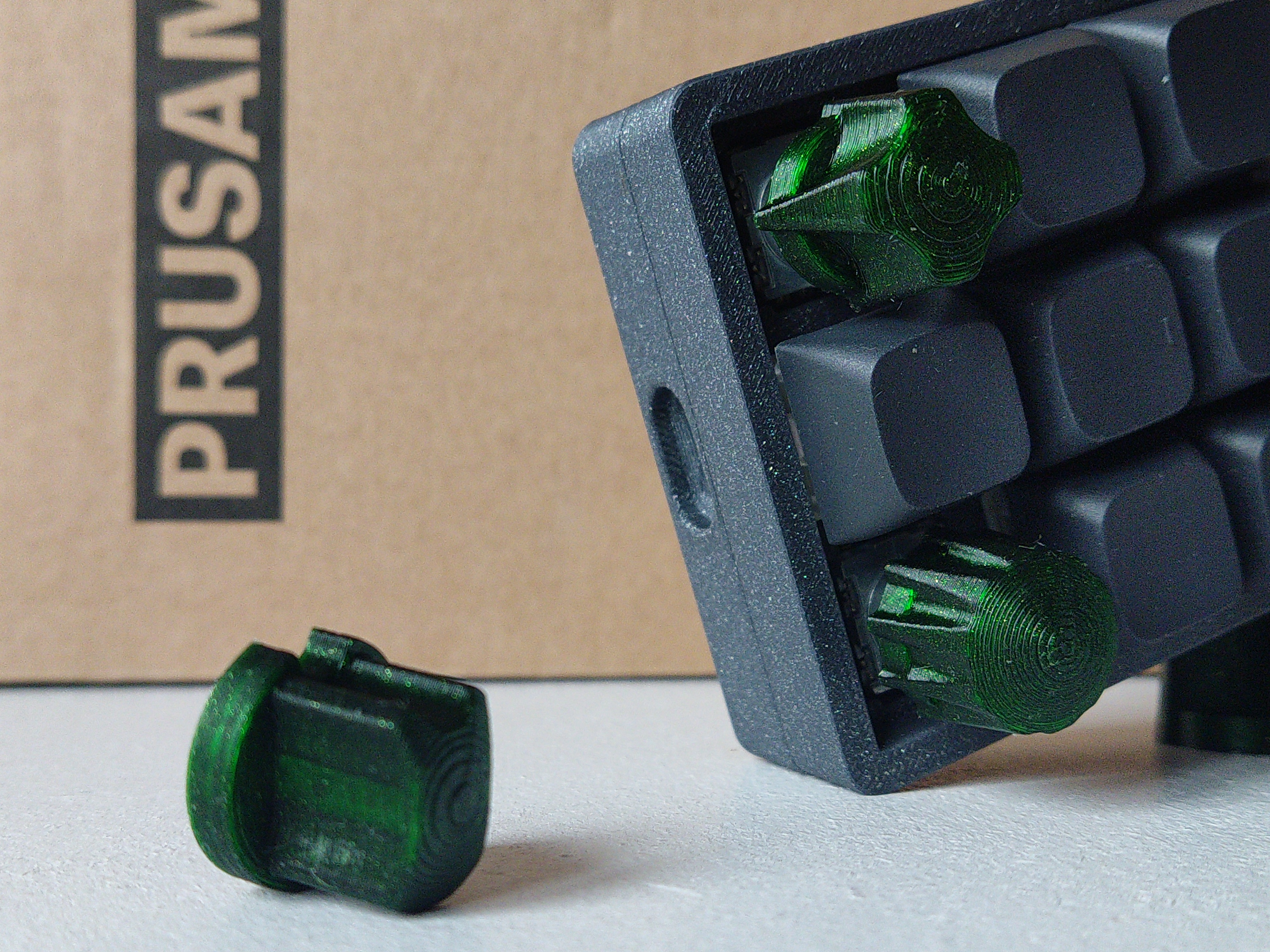 Miniatura 2 do modelo 3D Encoder Knobs - REK 18
