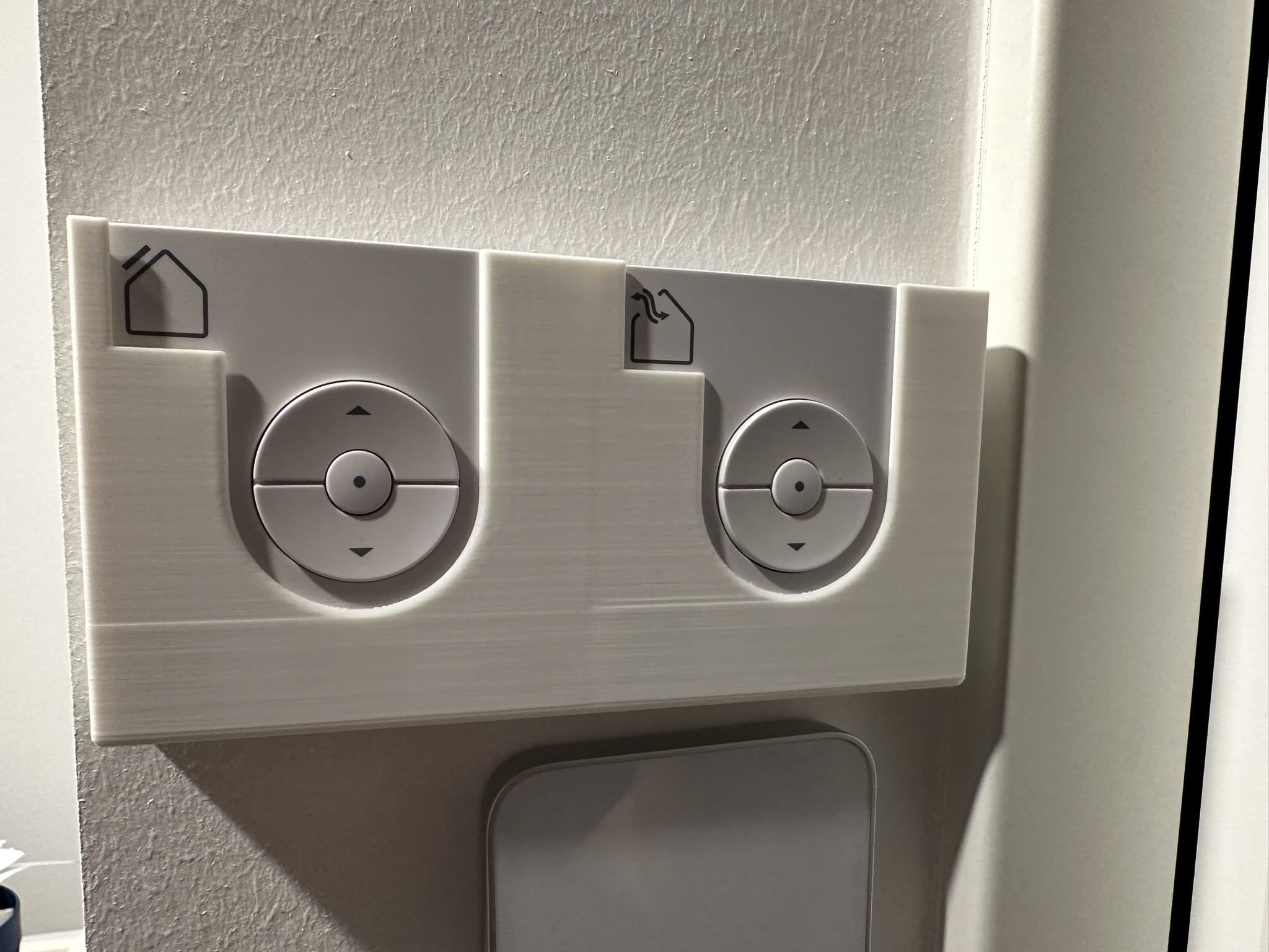 velux-remote-wall-mount-single-double-by-neo2k-download-free-stl