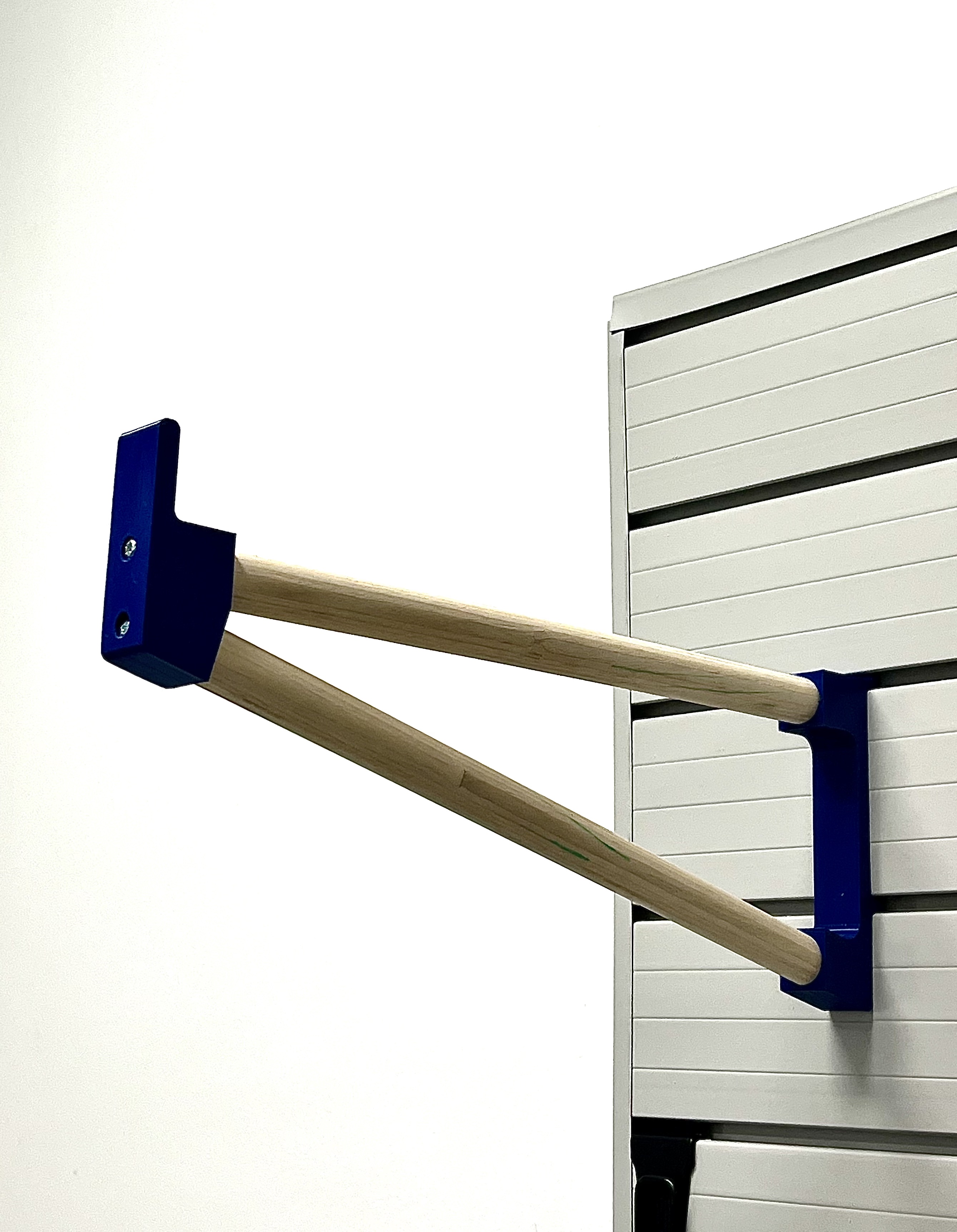 slatwall-18inch-bracket-by-christophe-caron-download-free-stl-model