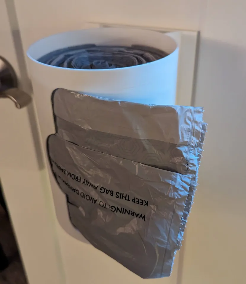Trash Bag Holder - Large by Andrew Zenk | Download free STL model