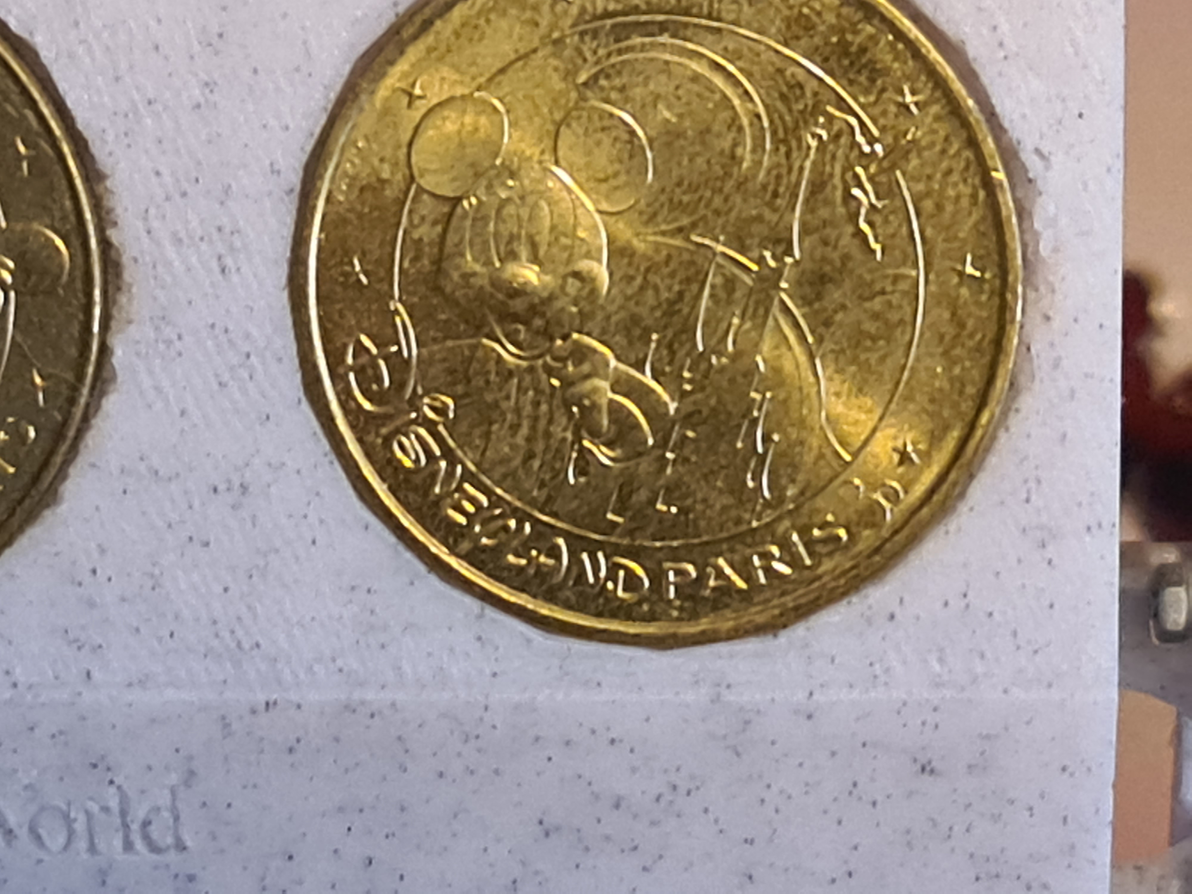 Disneyland Paris Medallion / Coin Holder (DLP)