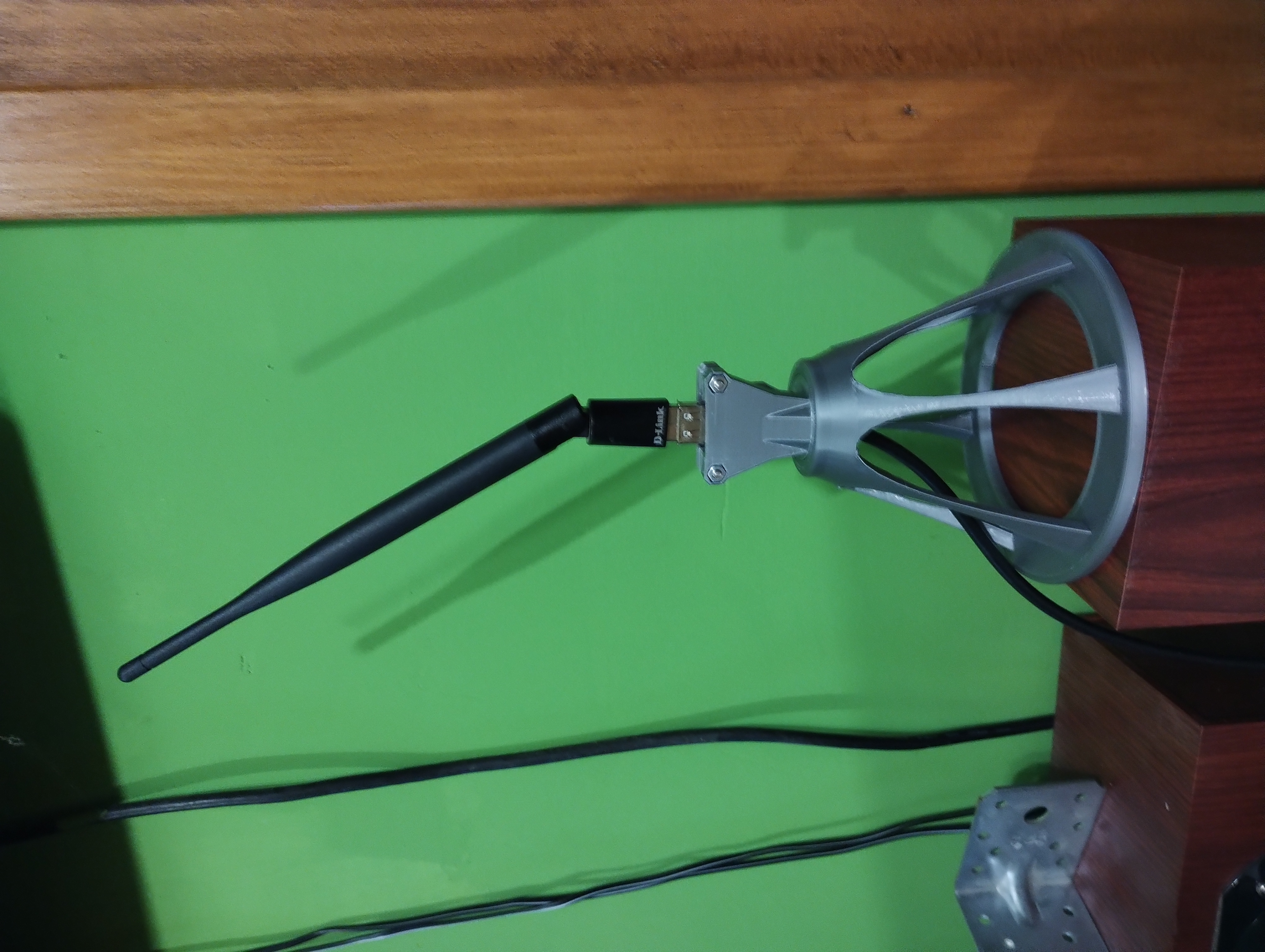 USB extender cable mount/WiFi antenna mount