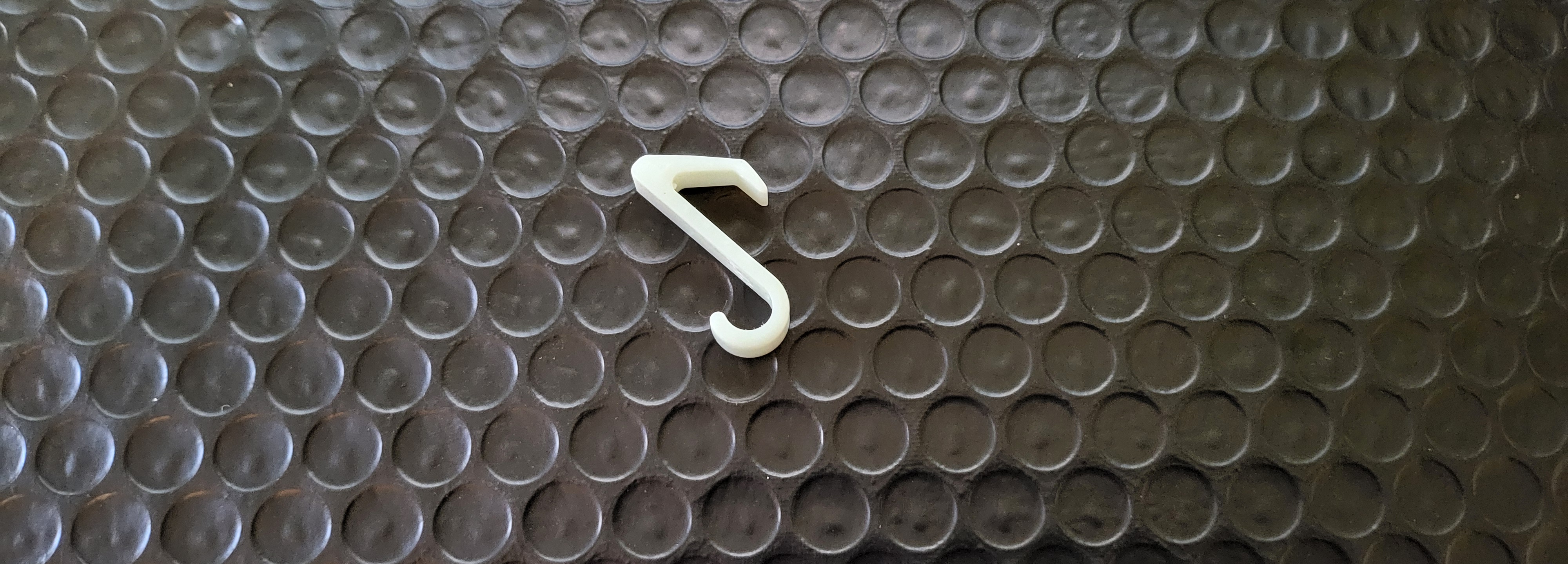 Miniatura 2 do modelo 3D Wire Shelf Hook
