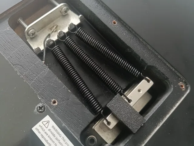 Guitar Tremolo Spring Lock