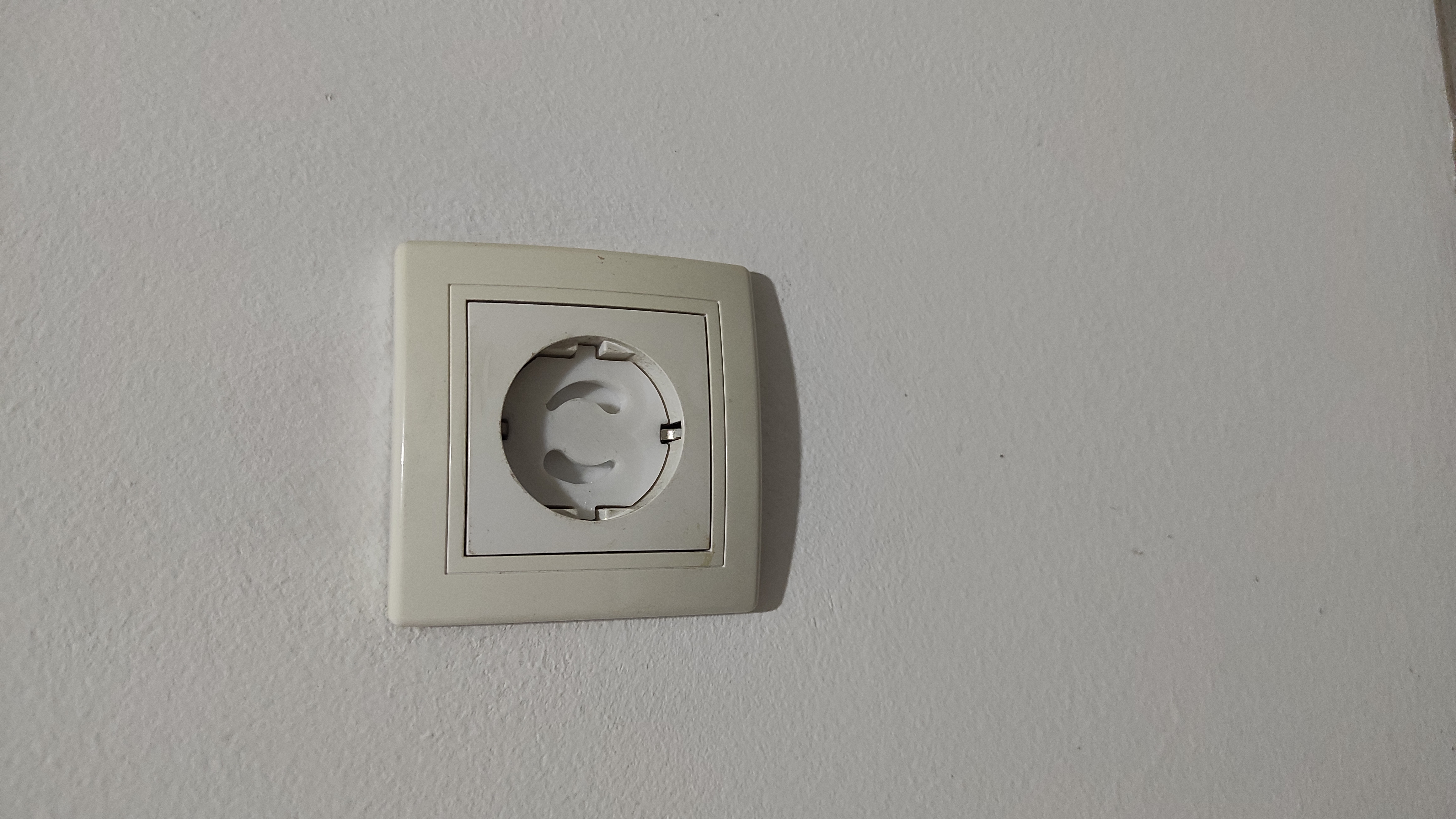 Safety EU Electric Outlet