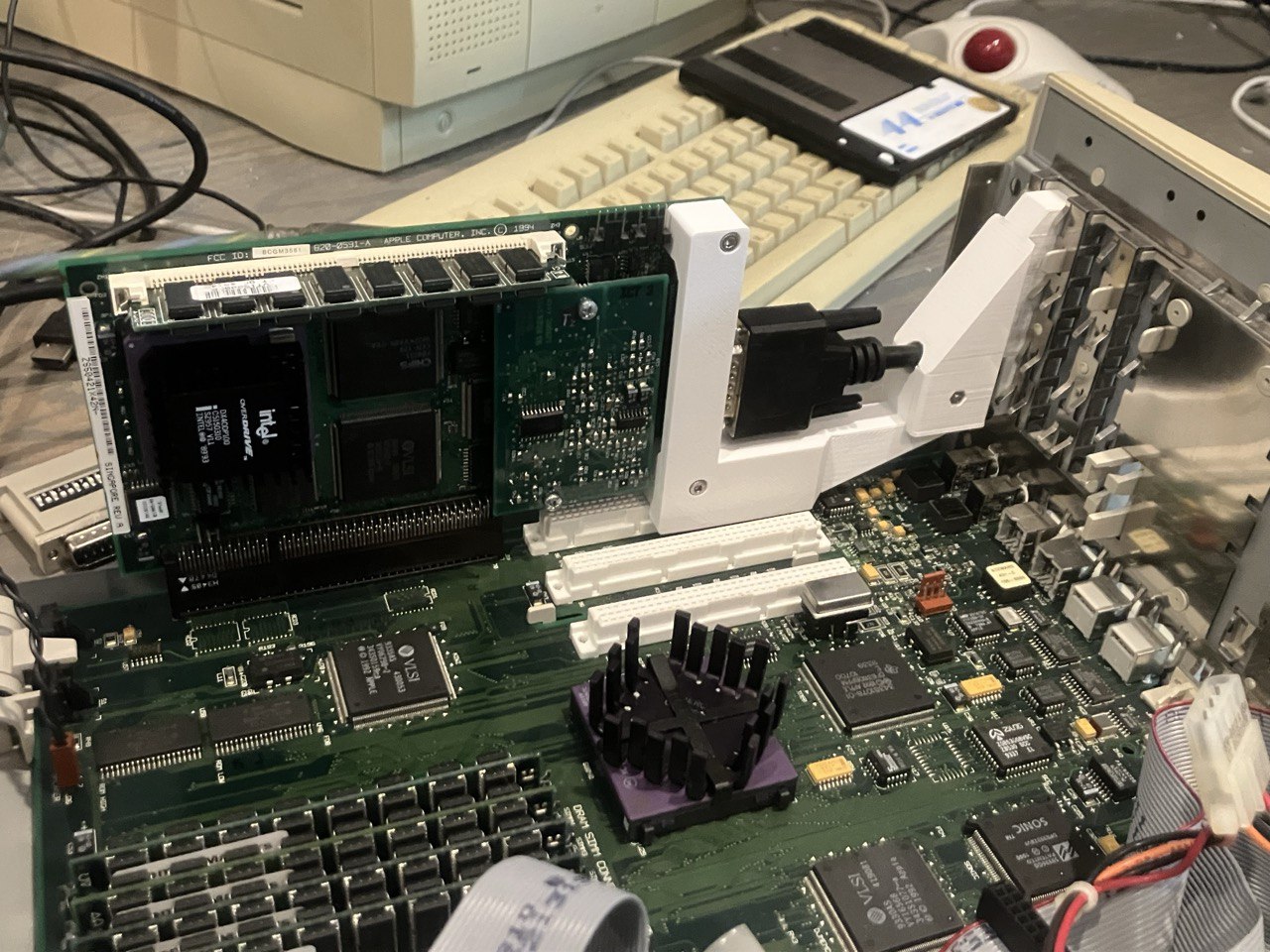 Apple DOS/PC Compatibility Card Bracket for Quadra