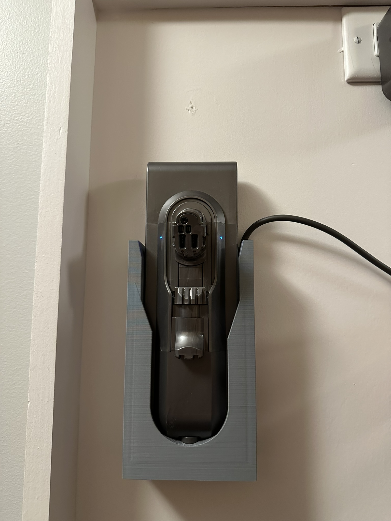 Dyson Gen5 Outlast Battery Wall Mount and Charger by Terrywood02