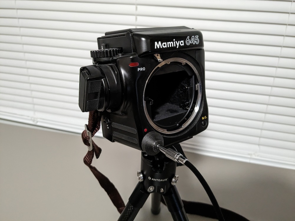 Mamiya 645 Pro cable release adapter