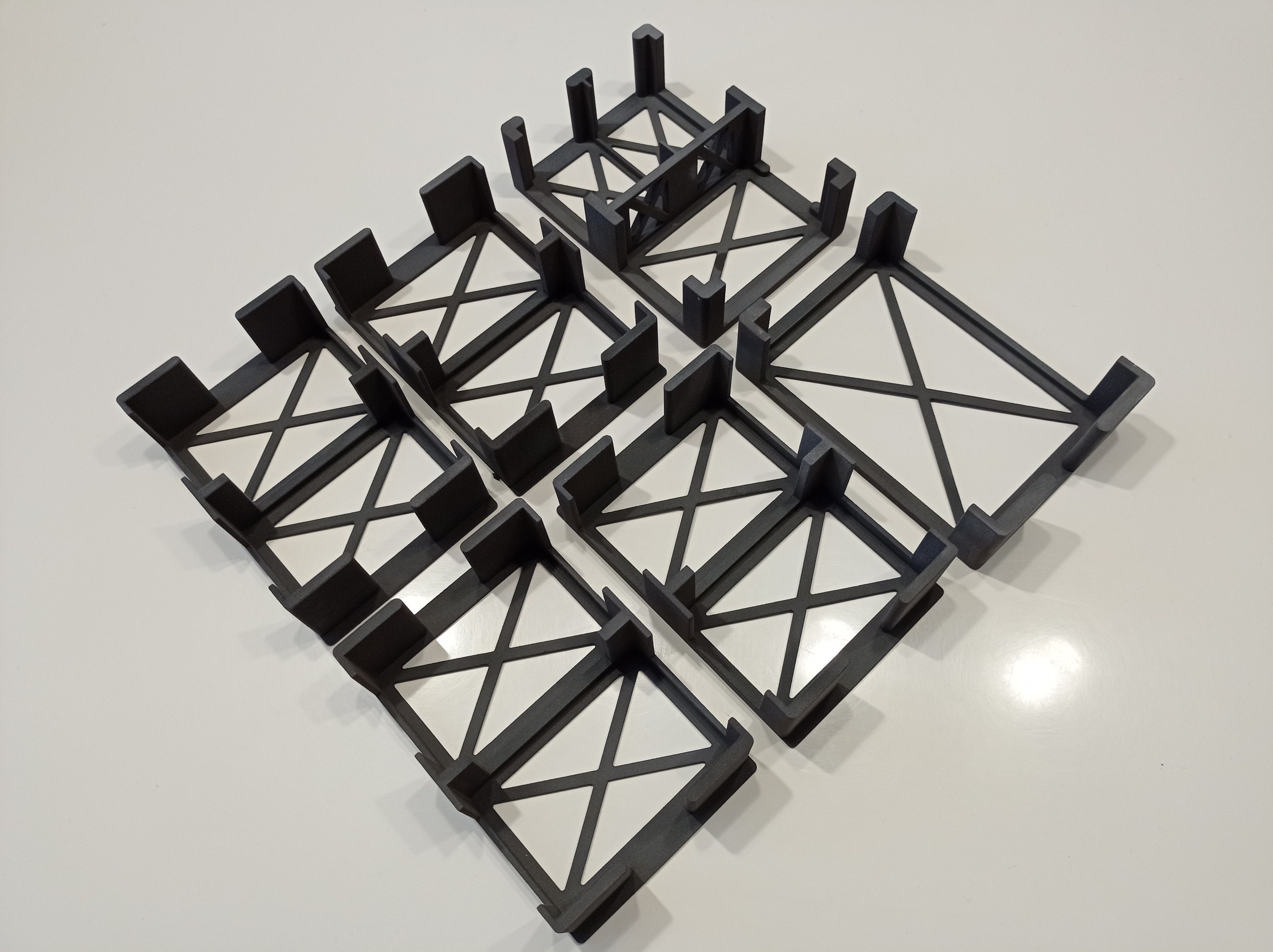 Reduced weight base insert for Distilled