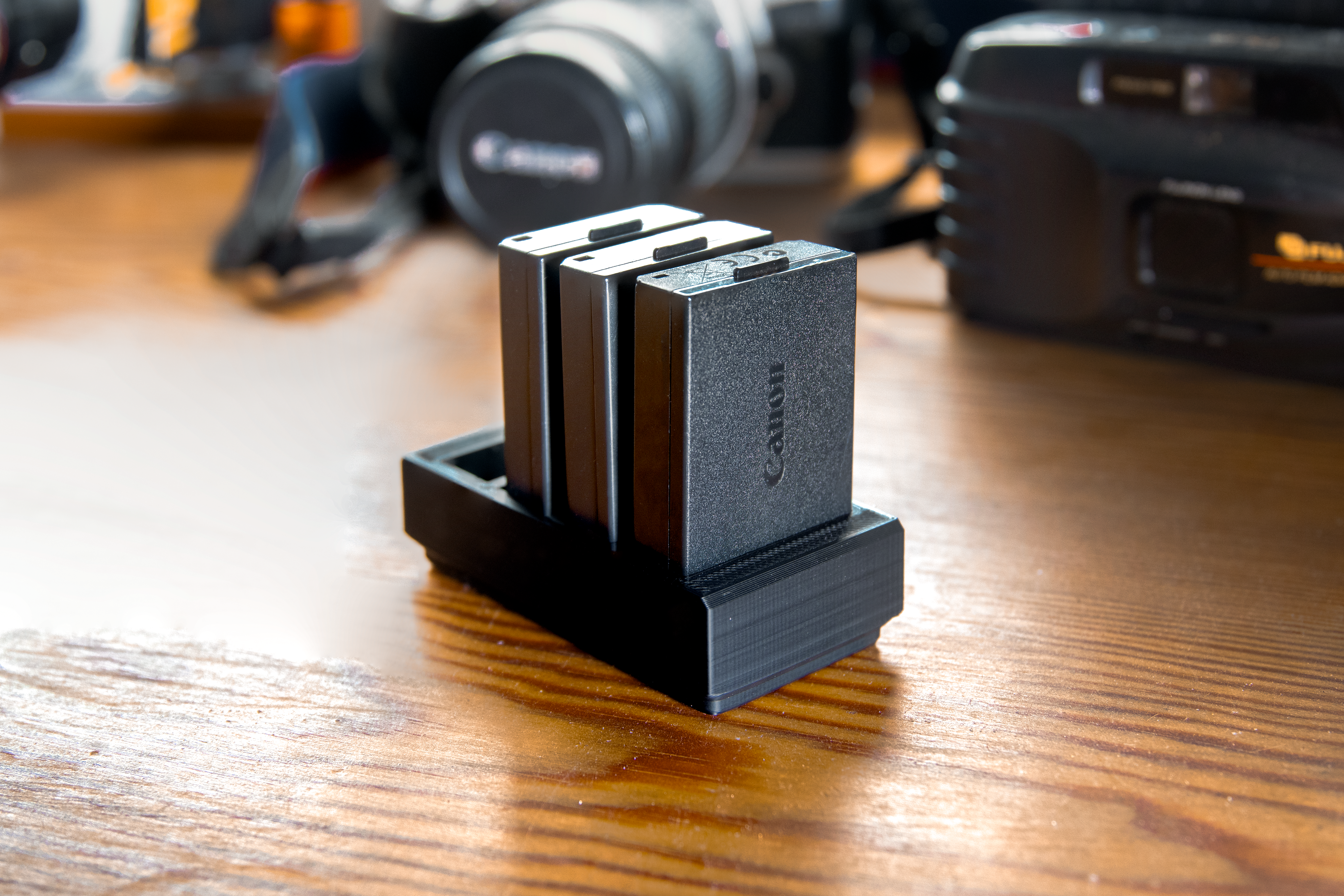 Gridfinity Canon LP-E10 Battery Holder 3D model thumbnail
