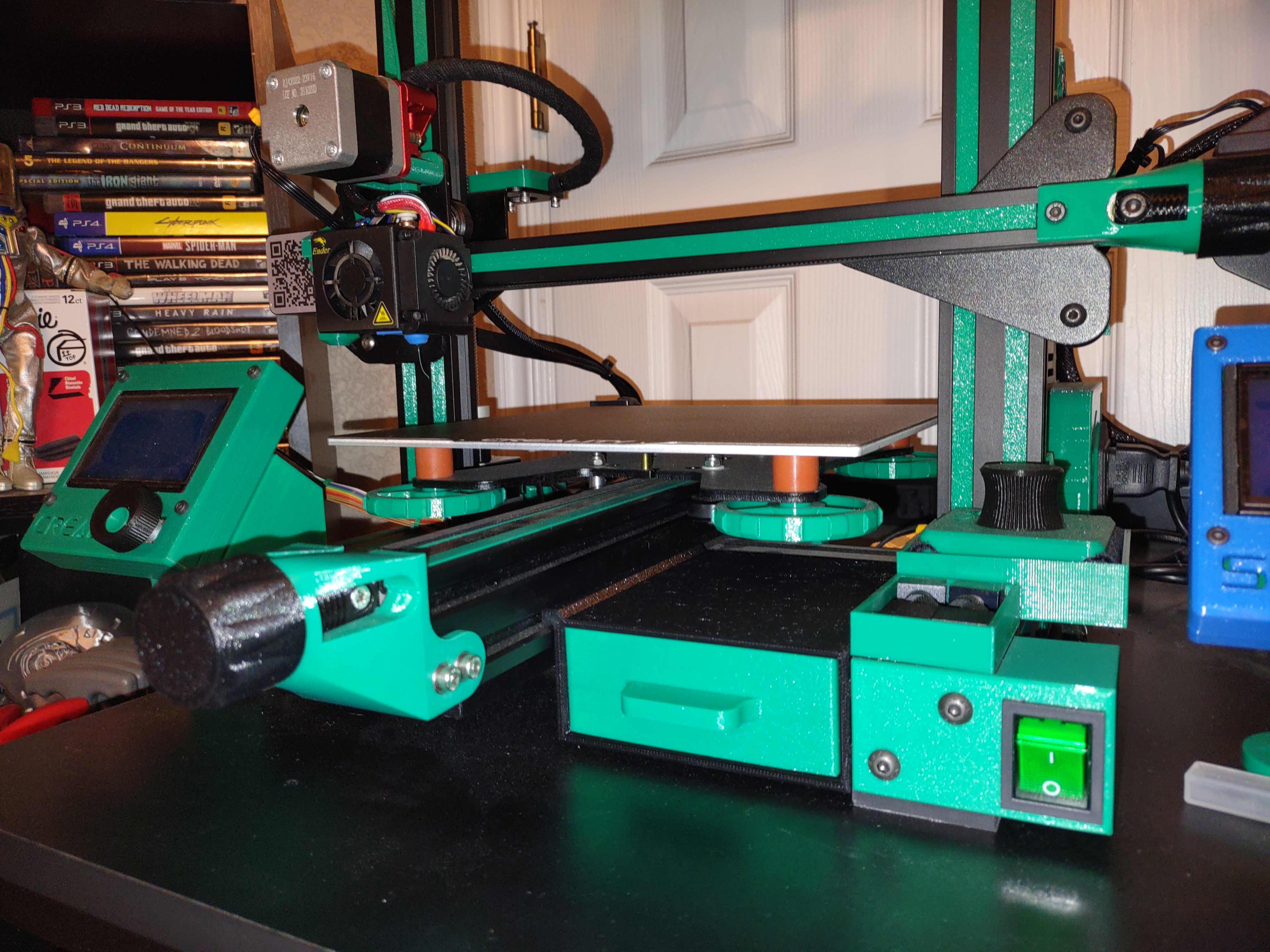 Ender 3 Pro Utility Drawer (Remix of Ember's Design)
