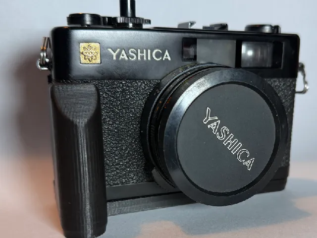 Yashica Electro 35 CC / CCN Wide grip