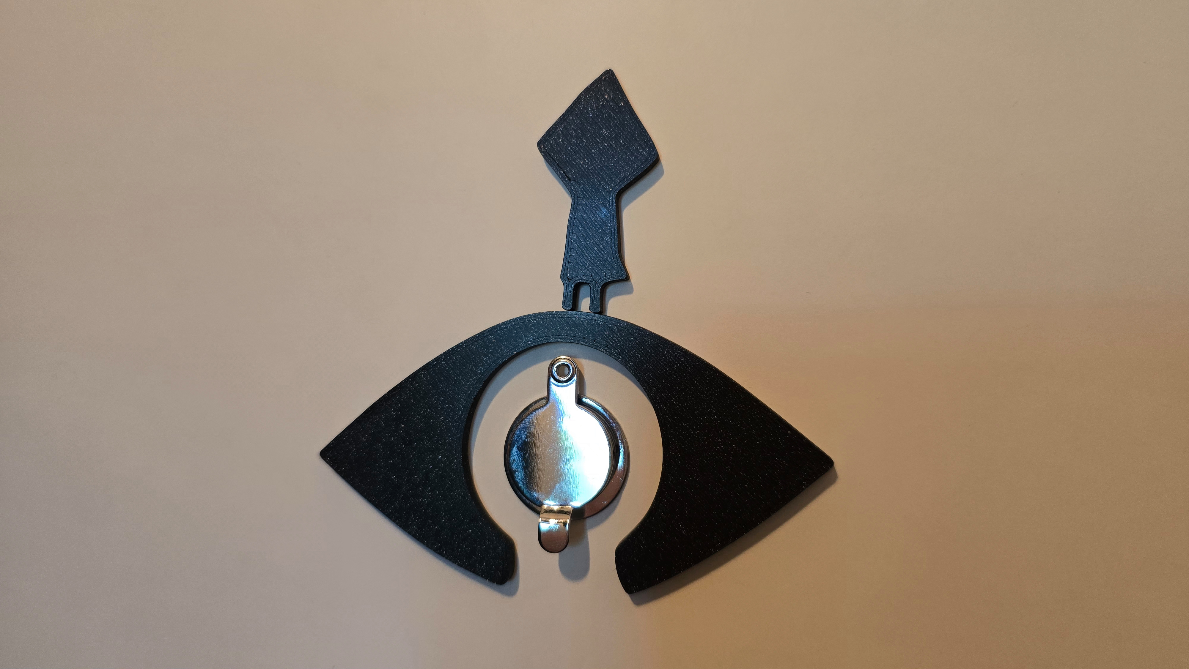 Little Nightmares peephole decoration
