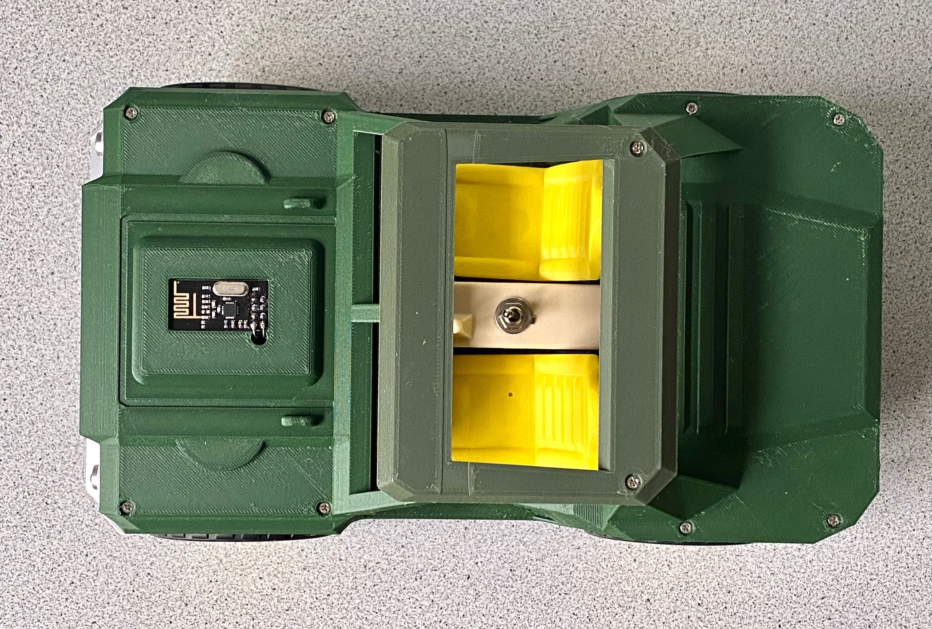 Functional RC-Car — thumbnail 6