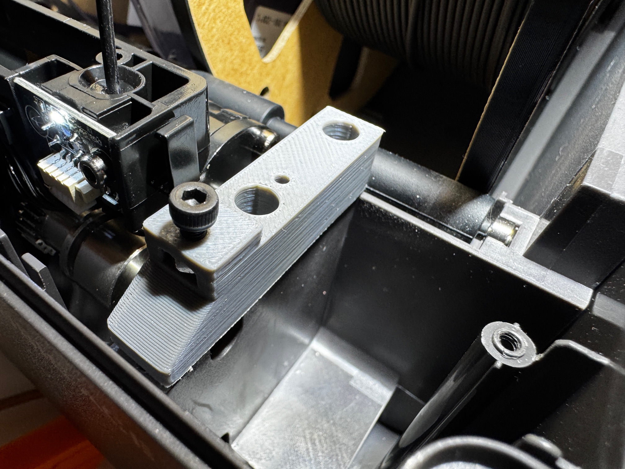 Anycubic ACE Pro Bearing Hold-Down Plate with Tension Adjustment Screw