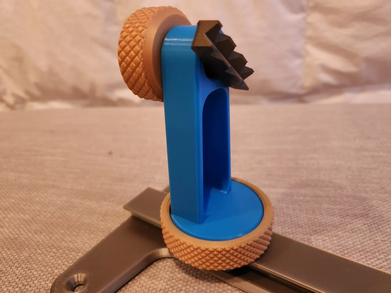 Adjustable PCB Holder Tool – 2. kép