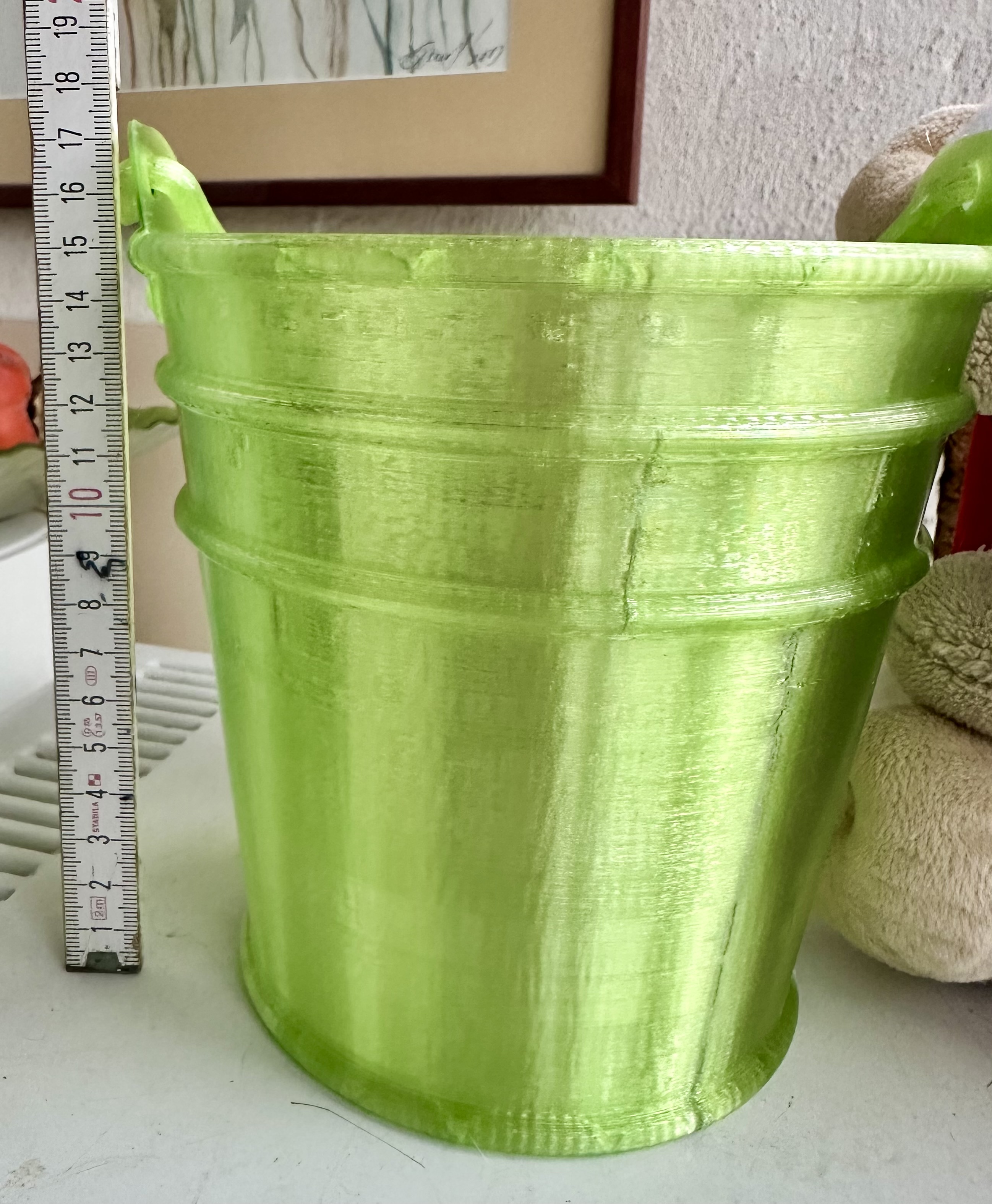 Metal bucket model