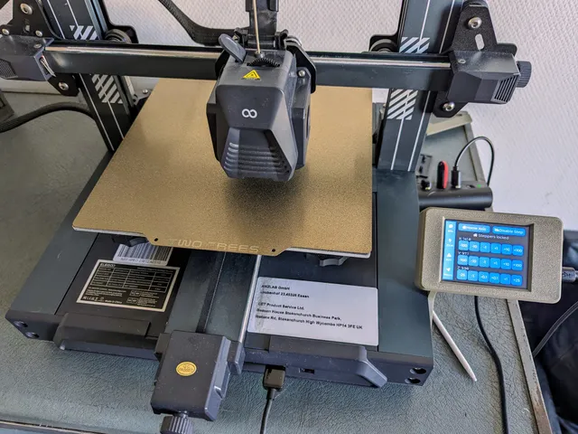 CYD (cheap yellow display) generic enclosure mount for the Neptune 4