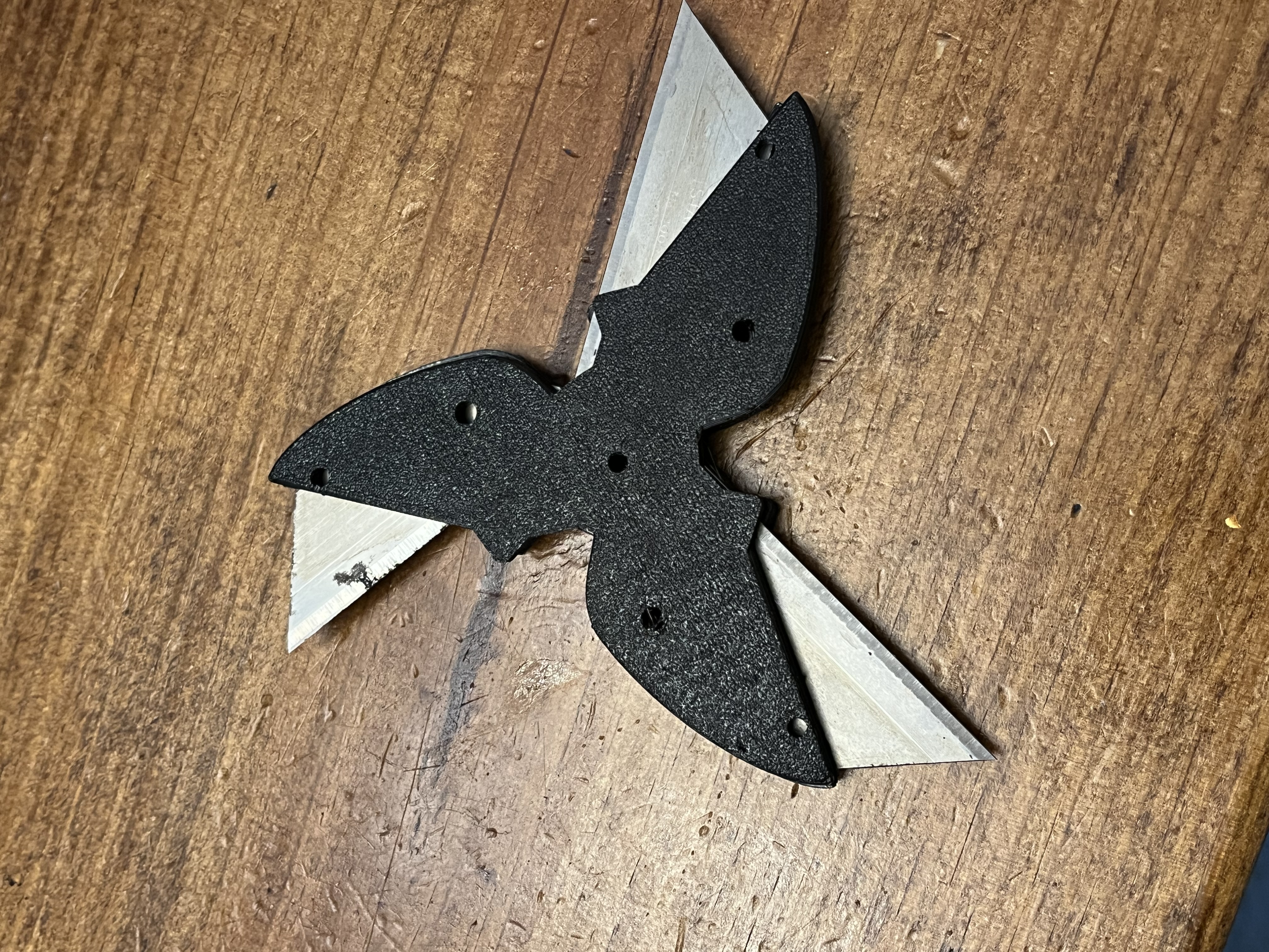 Three point throwing star