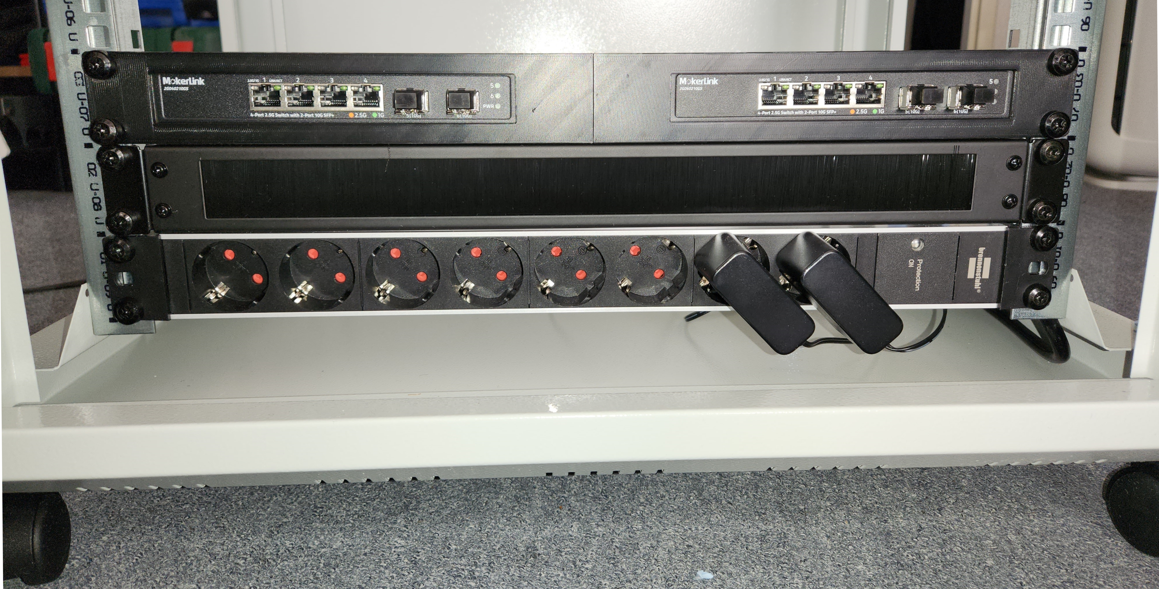 1U 19 inch rack front panel mount for two 176mm wide switches