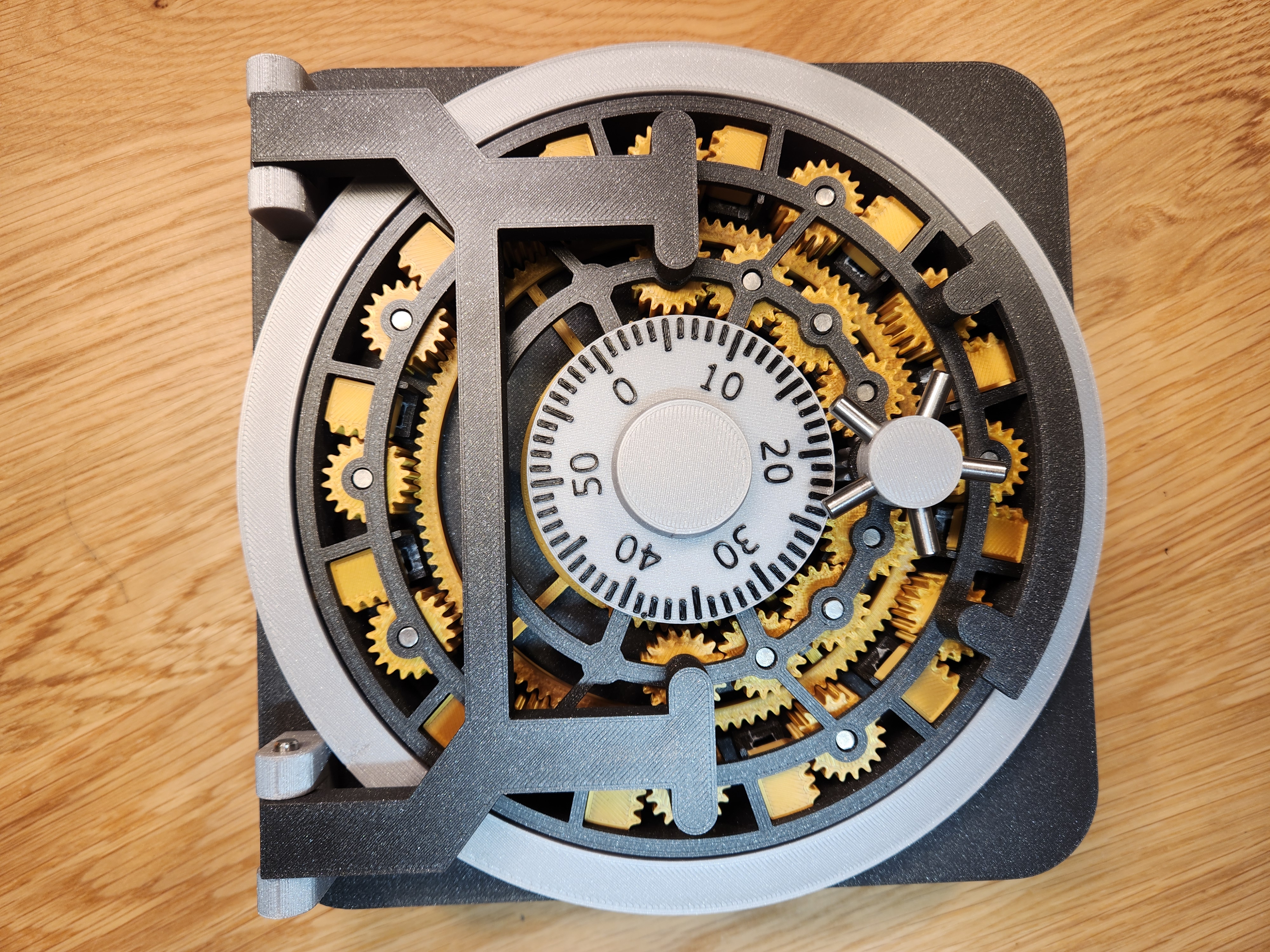 Vault with Combination Lock — miniatura 3