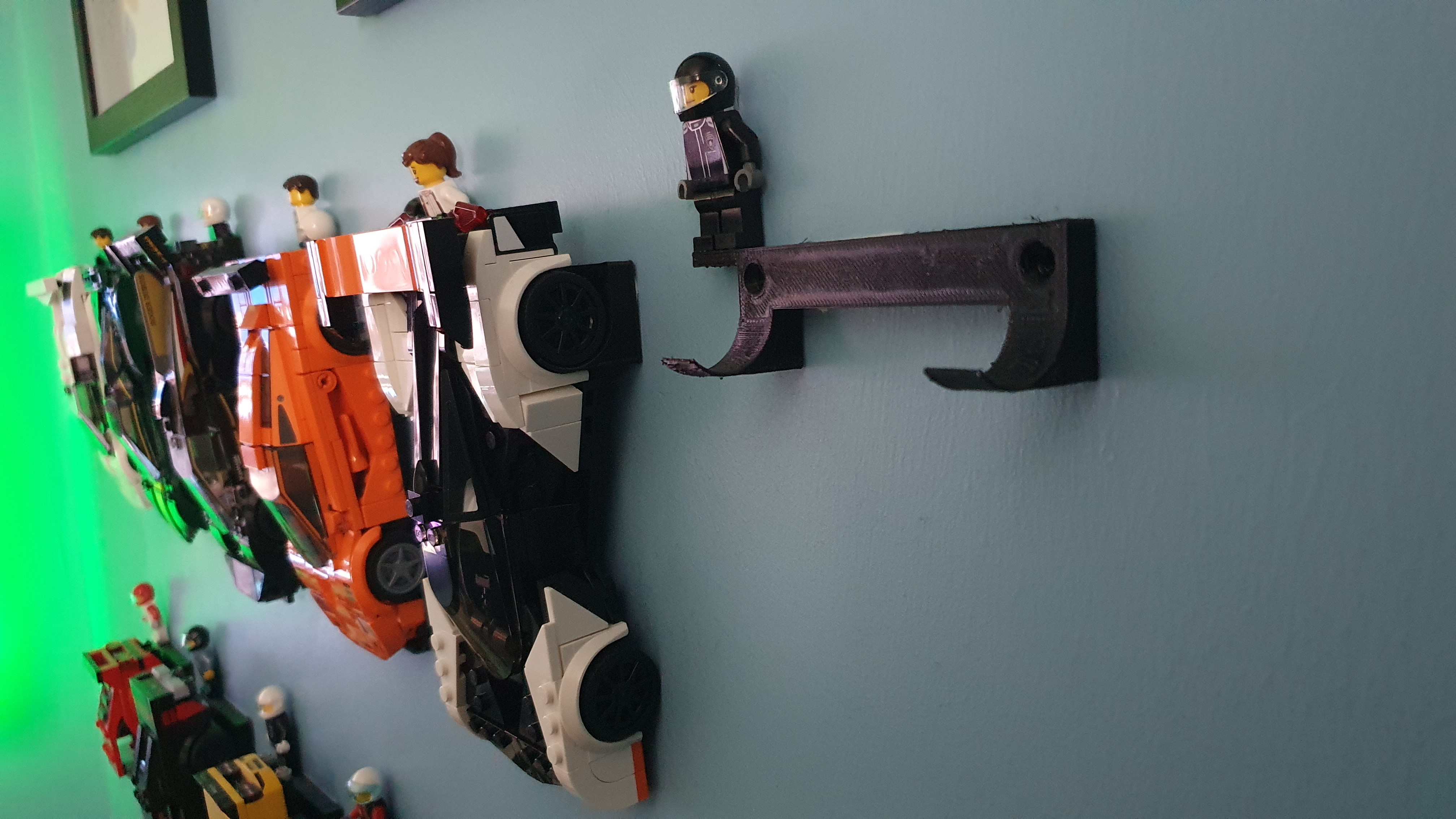 LEGO Speed Champions LARGE Wall Mount von Ryan Minshall Kostenloses STL Modell herunterladen Printables