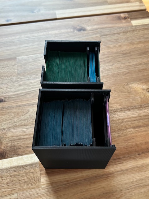 Magic The Gathering: EDH Deckbox - Shallow and Finger Notches