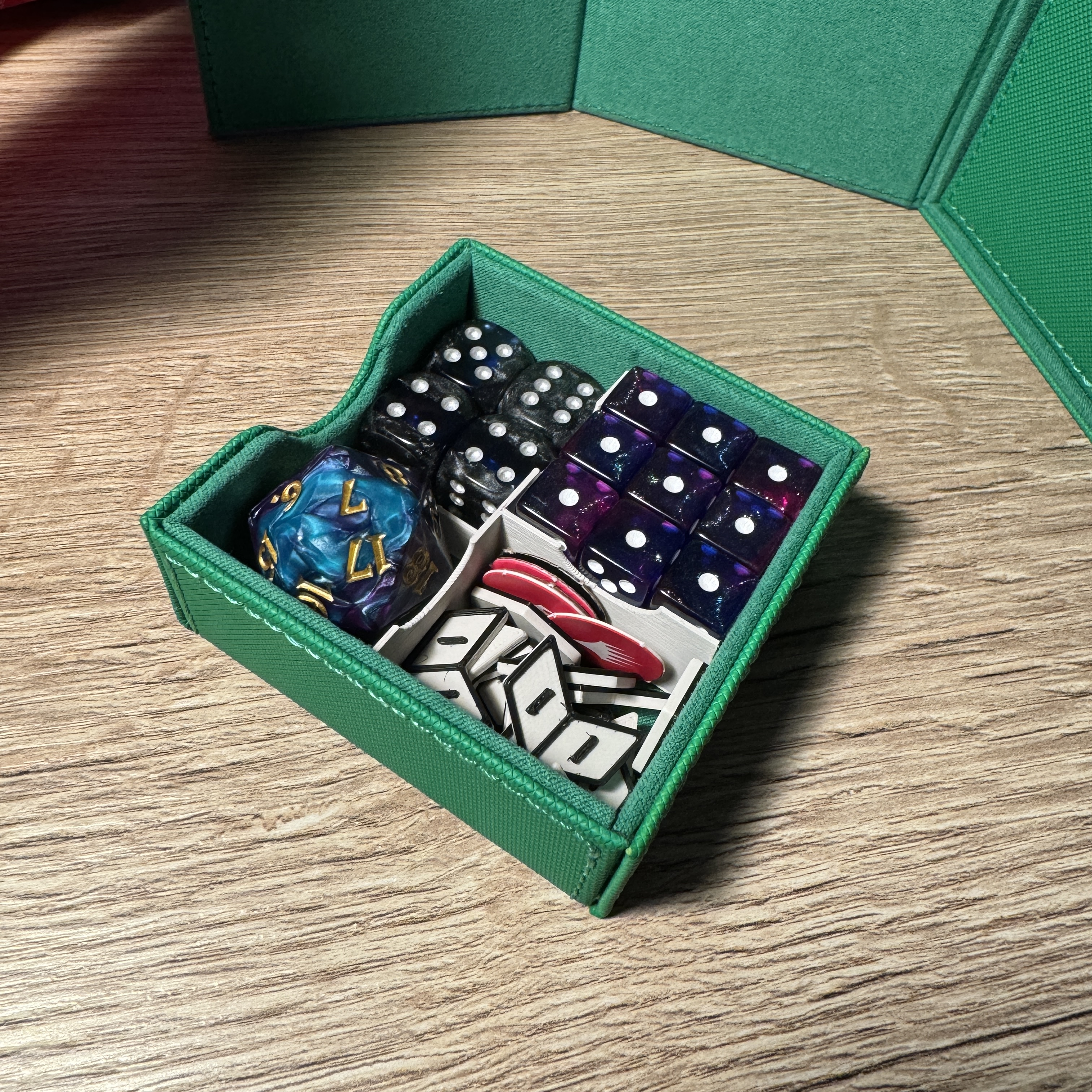 Flip n Tray 100+ Dice Tray Insert