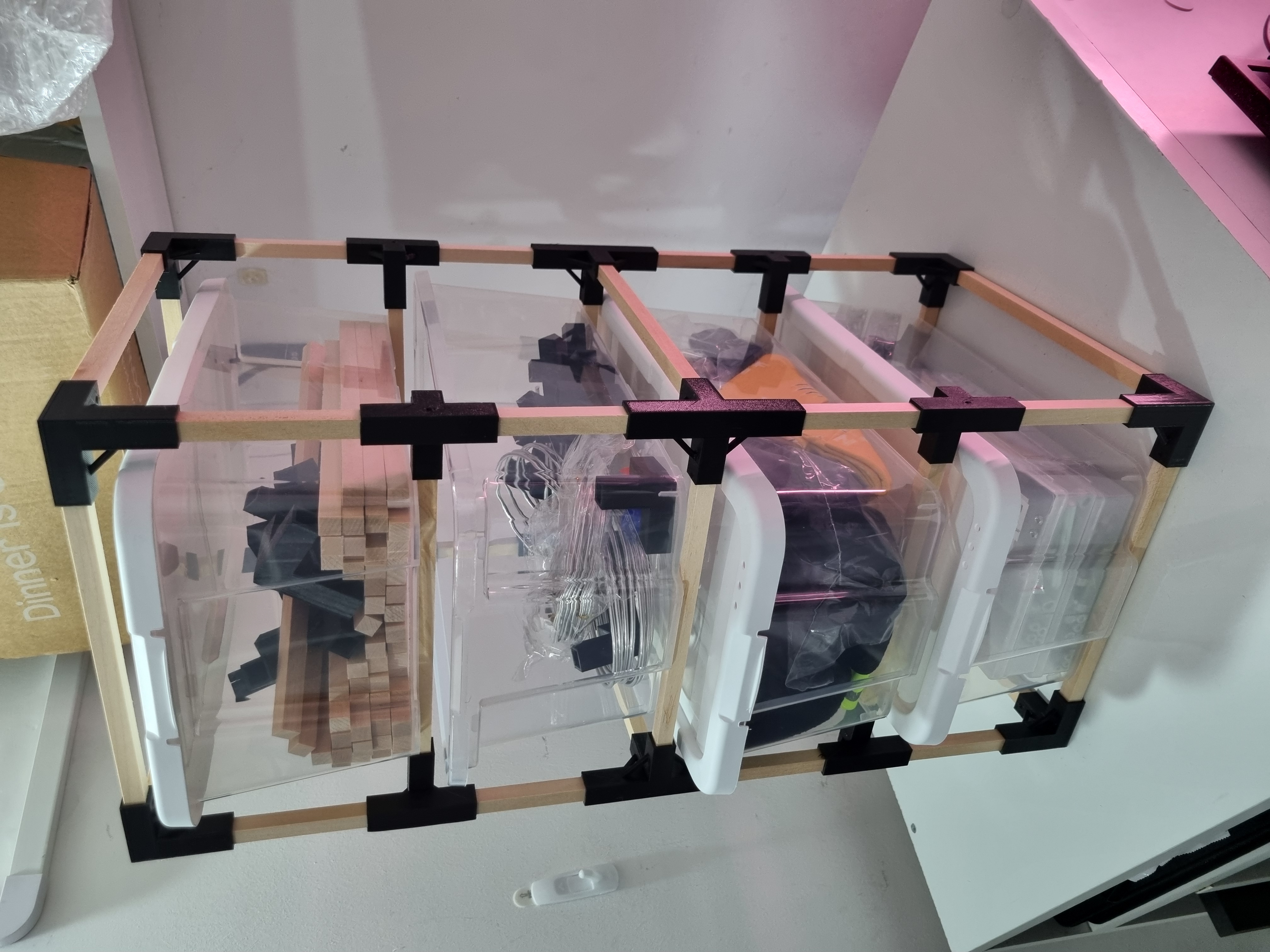 Modular dowel rack