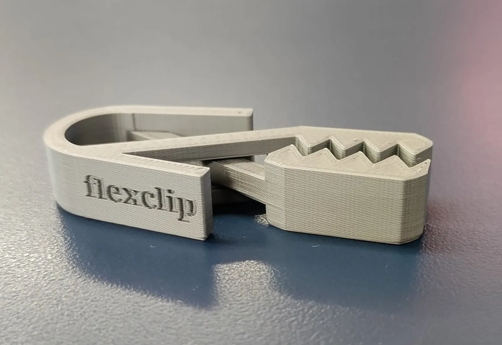 Veerclip voor chipszakken