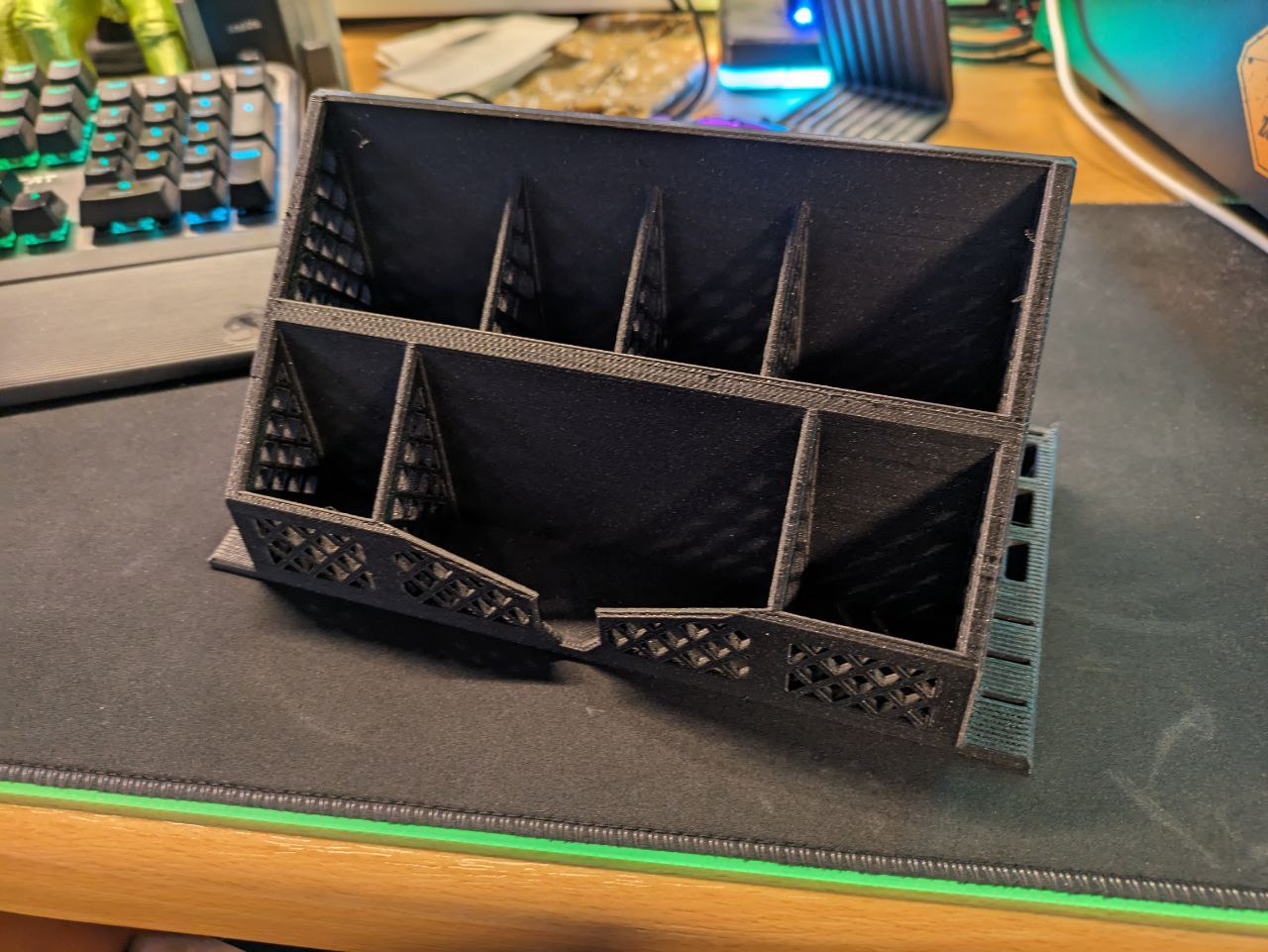 Desk Organizer symmetrical USB SD Holder by Johination | Download free ...